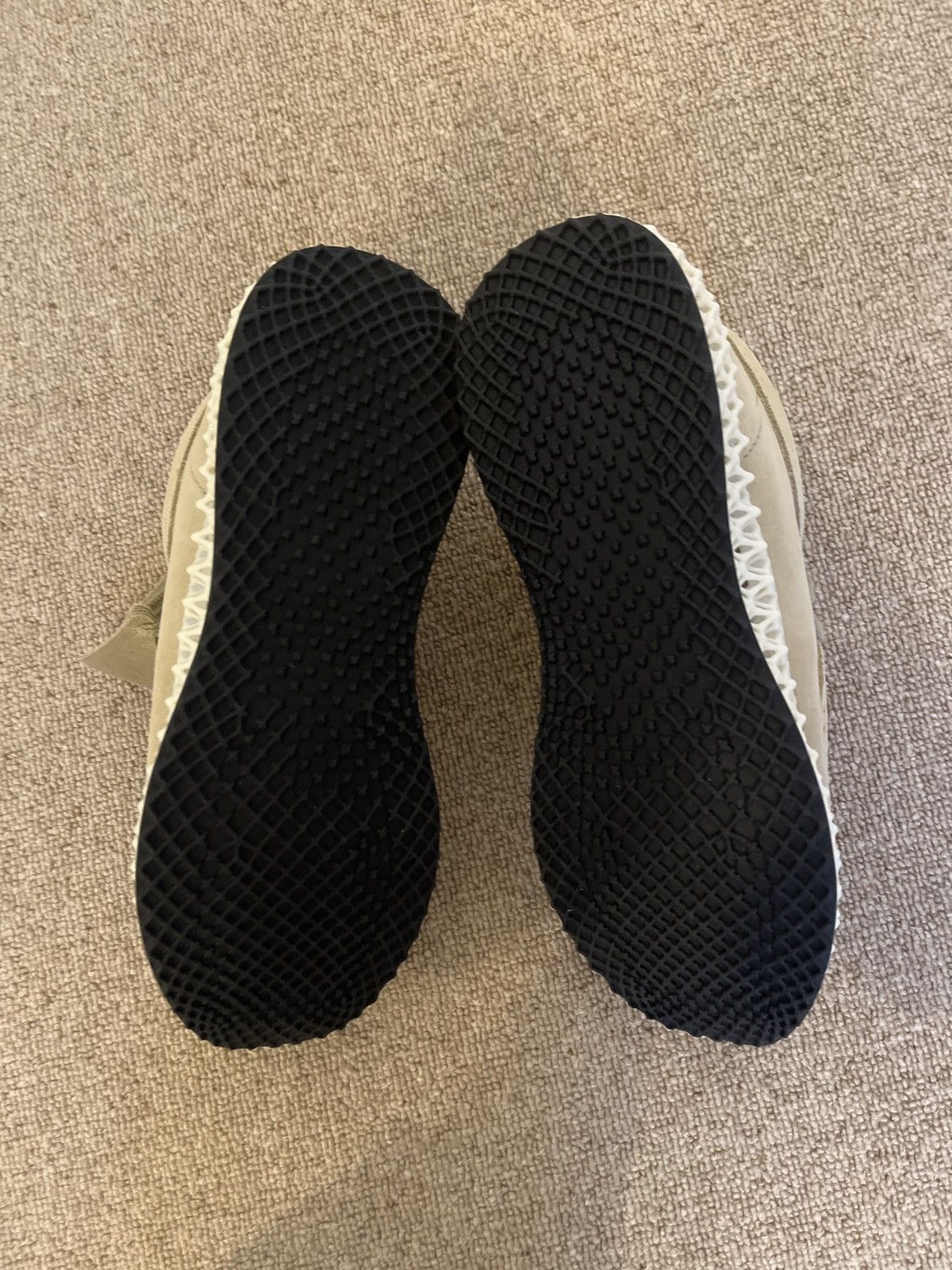 Adidas × Clarks × Ronnie Fieg Clarks Originals x Ronnie Fieg 8th St Wallabee Beige Cream Size US 8 / EU 41 - 5 Thumbnail