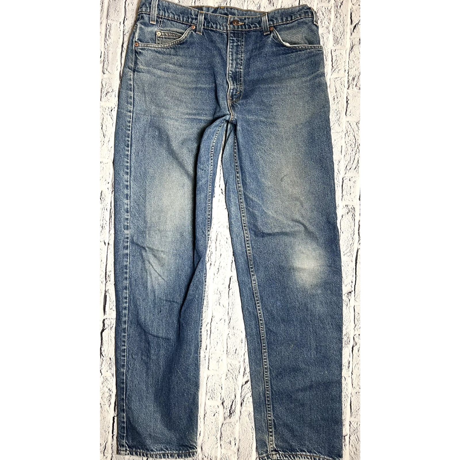 Levi's VINTAGE Levi's Jeans Blue Denim White Tab 575 Made in USA 38 X 34 Mens Size US 38 / EU 54 - 2 Thumbnail