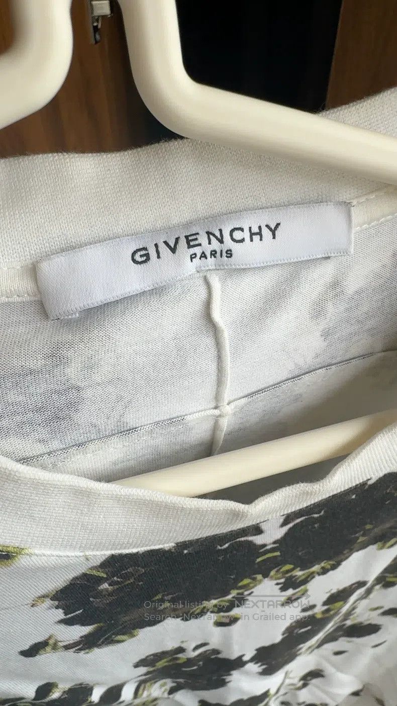 Givenchy Givenchy Printed T-Shirt Size S Size US S / EU 44-46 / 1 - 4 Thumbnail