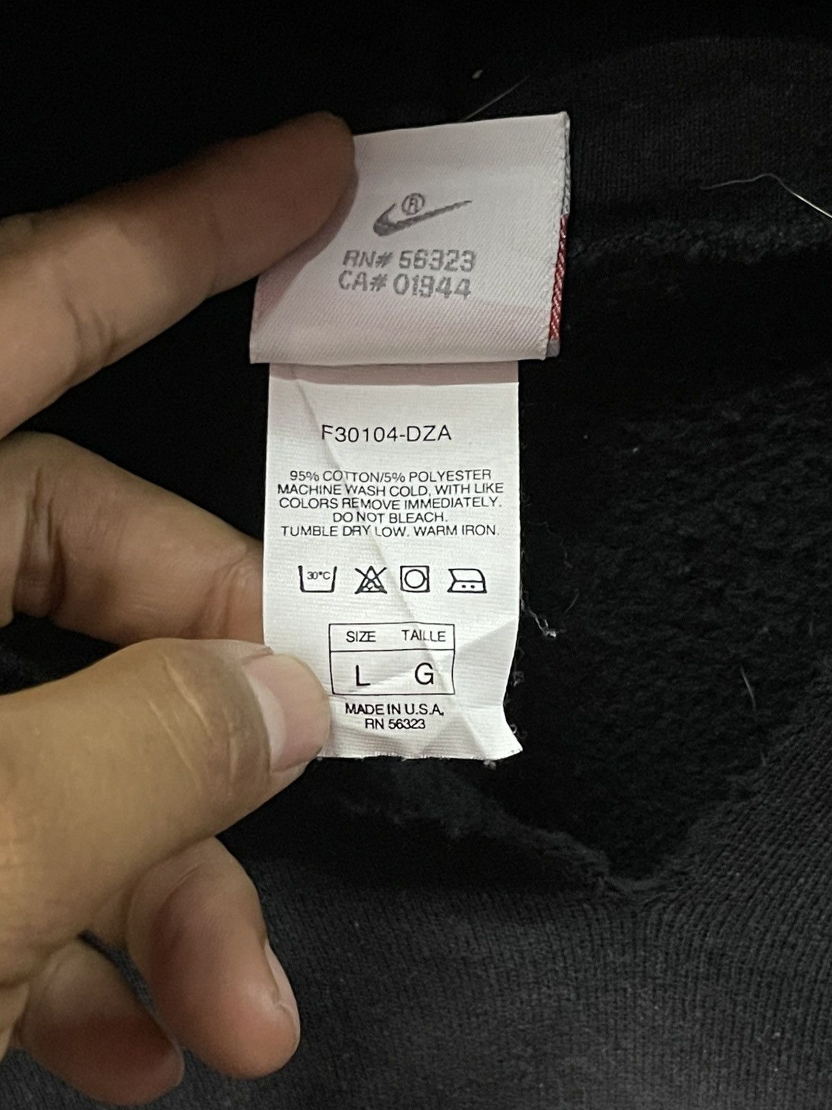 Nike Vintage 90s Thrashed Nike Hoodie🔥🔥🔥 Size US L / EU 52-54 / 3 - 4 Thumbnail