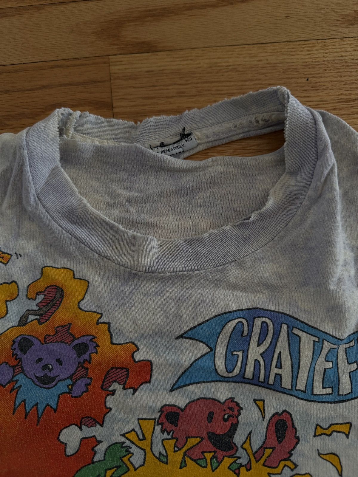 Vintage Grateful Dead - 1993 Fall Tour shirt (thrashed!) Size US L / EU 52-54 / 3 - 3 Thumbnail