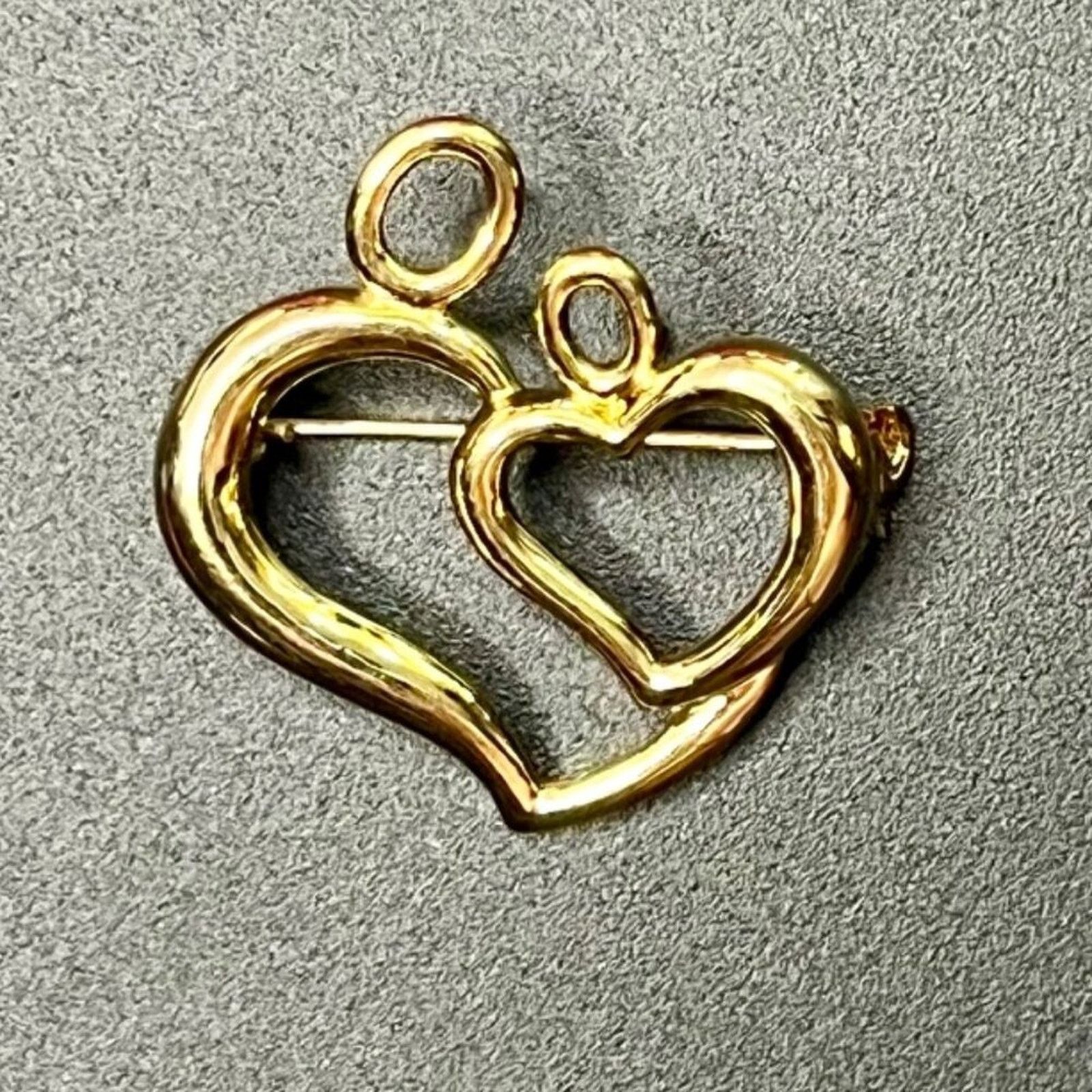 & Other Stories Two Hearts Intertwined Goldtone Brooch Pin Size ONE SIZE - 1 Preview