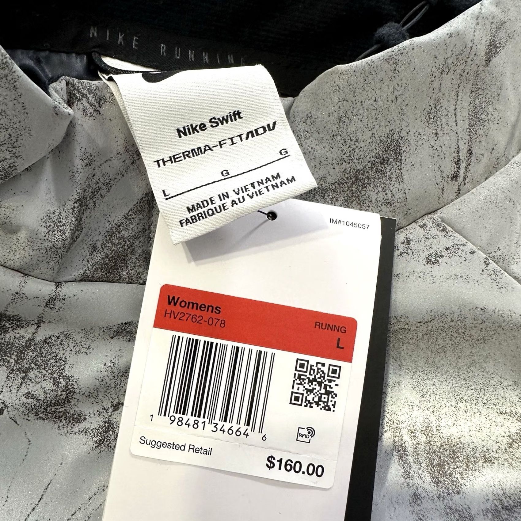 Nike Nike Swift Therma-FIT ADV Reflective Running Vest Womens L Jacket HV2762 078 Size L / US 10 / IT 46 - 5 Thumbnail