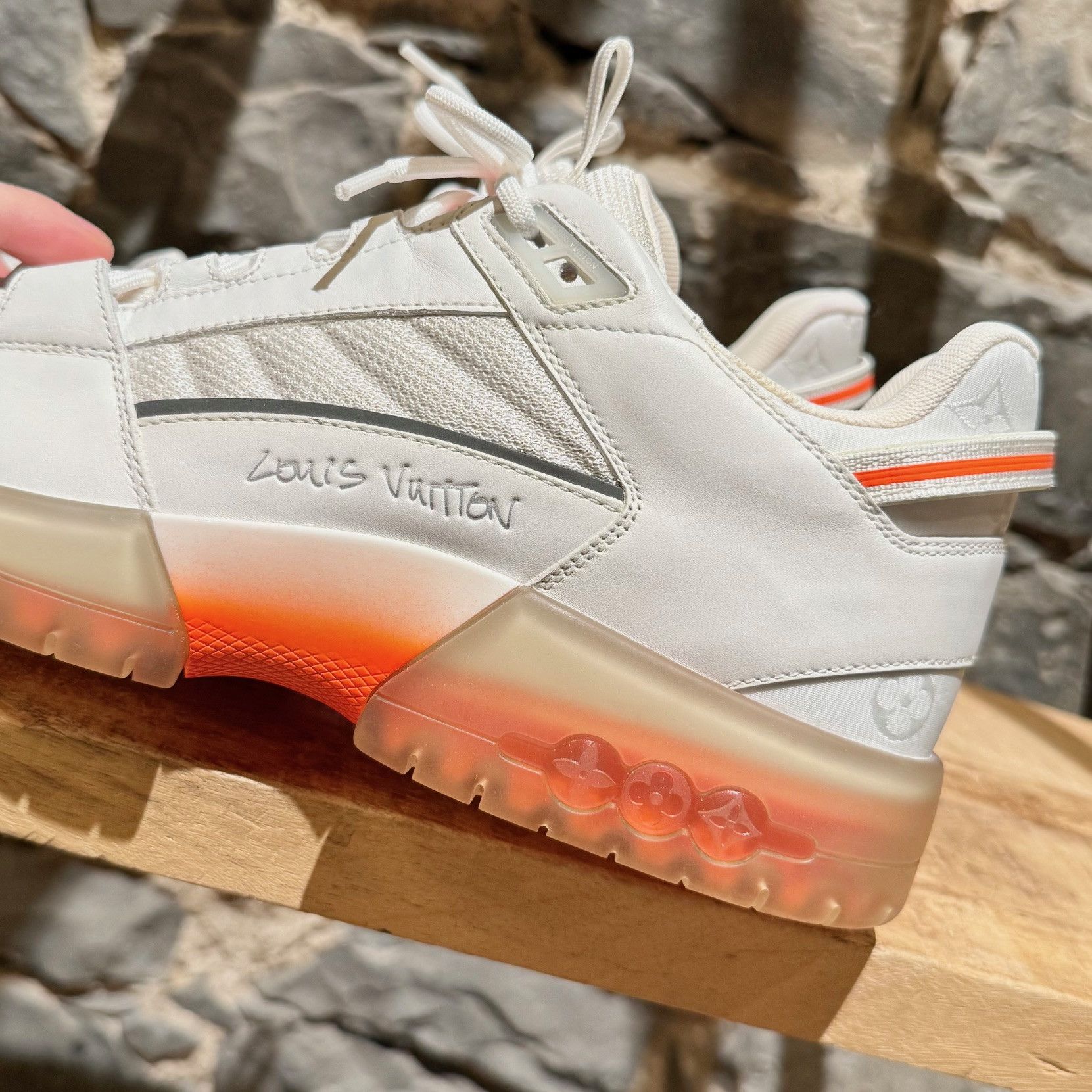 Louis Vuitton Louis Vuitton x Lucien Clark White Leather "A View" Sneakers Size US 8.5 / EU 41-42 - 8 Thumbnail
