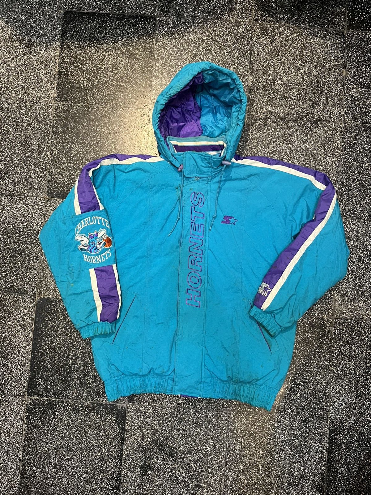 Vintage 90s Charlotte Hornets Starter Puffer Down Jacket Hood! Size US L / EU 52-54 / 3 - 1 Thumbnail