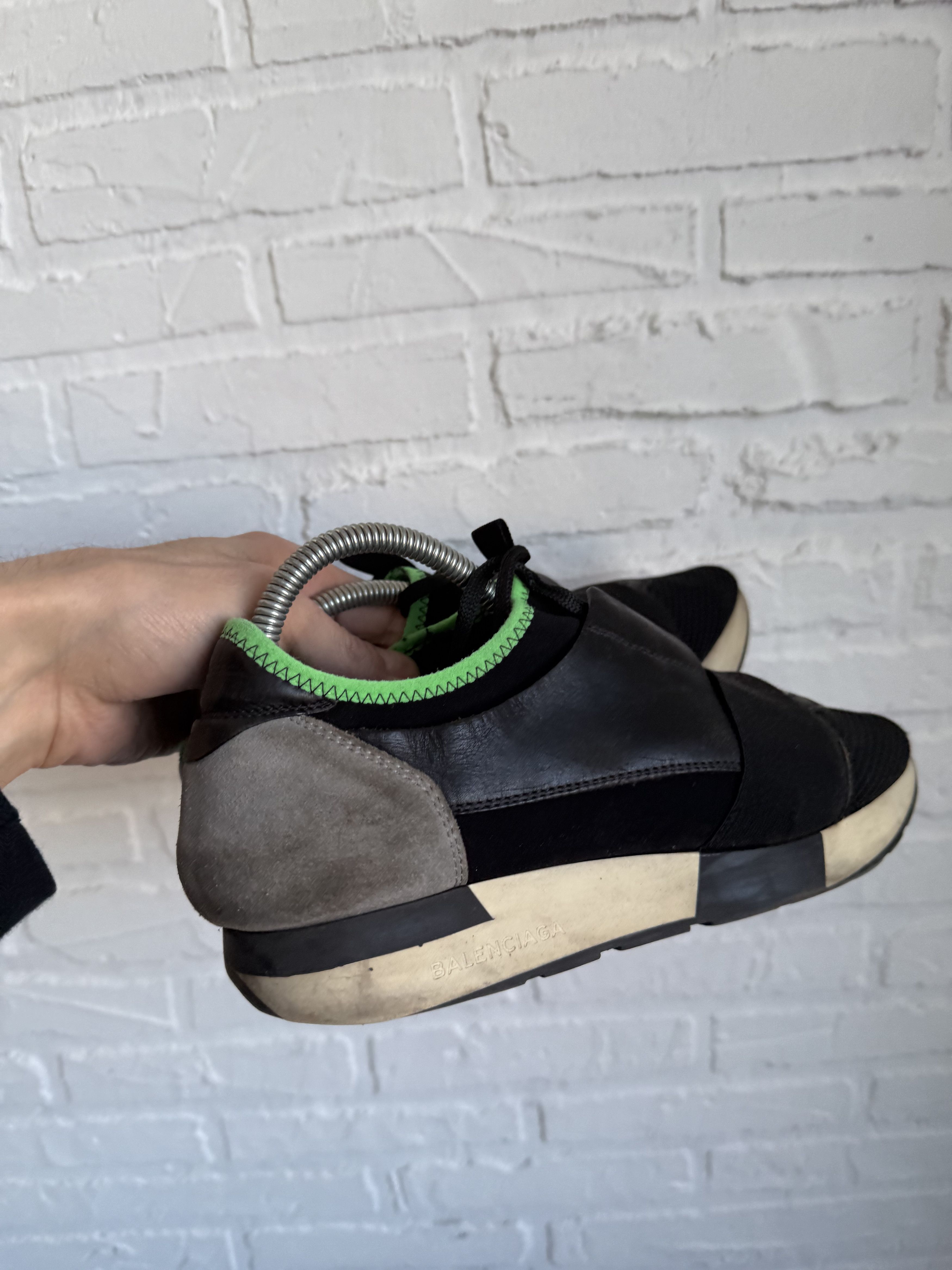 Balenciaga Balenciaga race runner black green sneakers Size US 6.5 / EU 39-40 - 14 Thumbnail