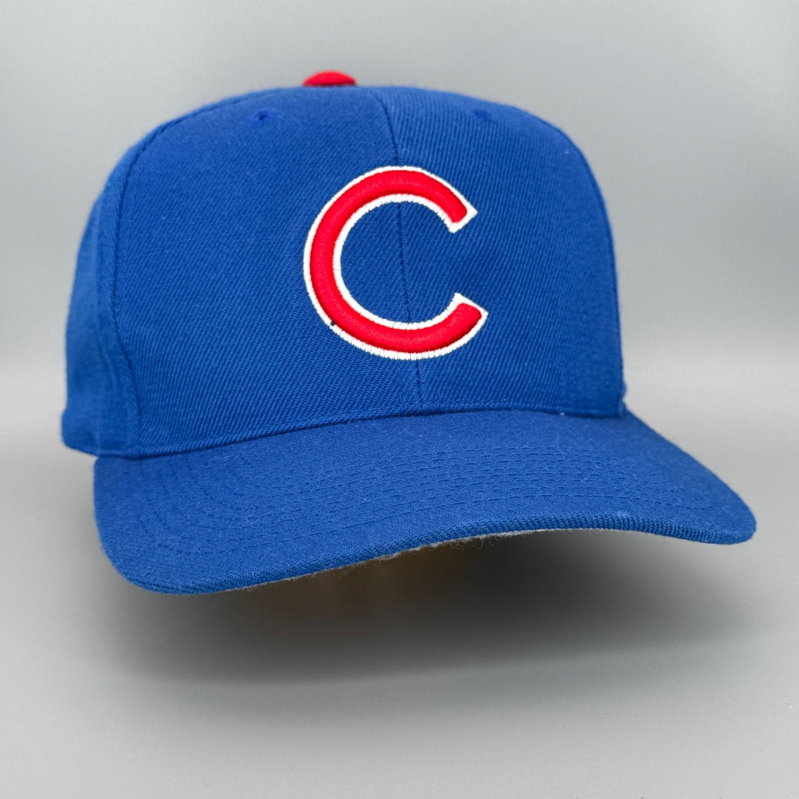 Vintage '90s Chicago Cubs MLB Wool Outdoor Cap Strapback Hat