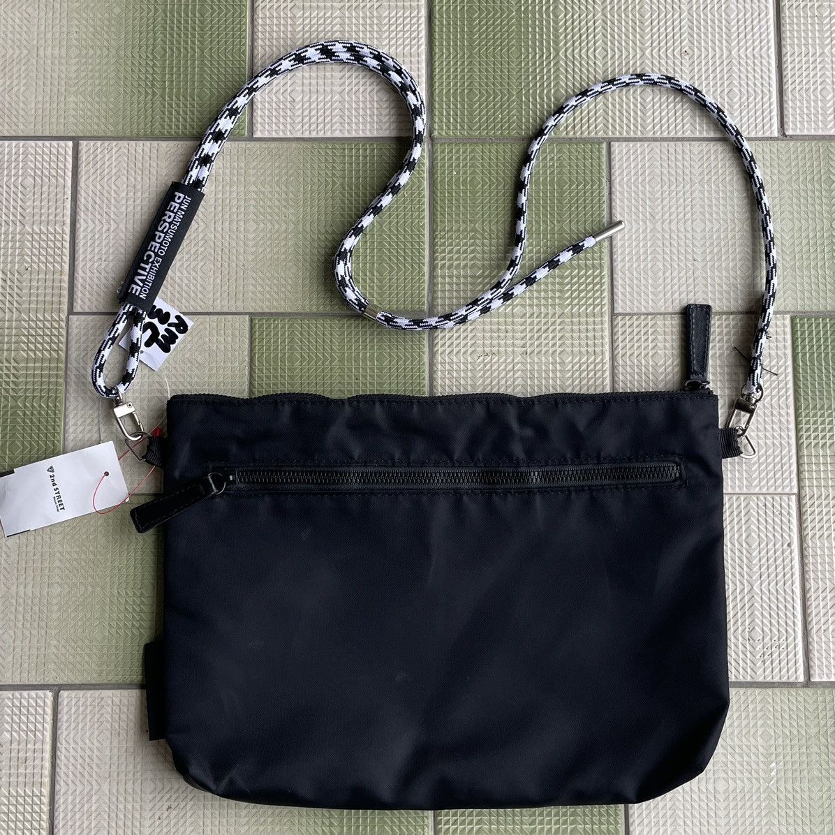 Ato Matsumoto × Japanese Brand PERSPECTIVE BY JUN MATSUMOTO EXHIBITION SLING BAG/SACOCHE Size ONE SIZE - 10 Thumbnail