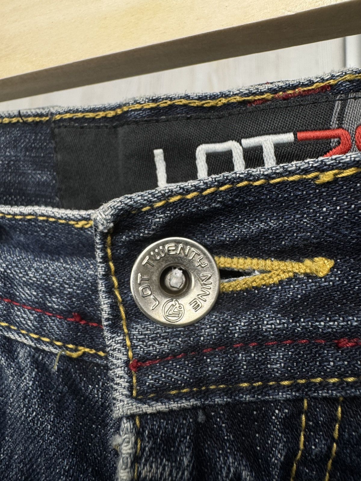 Other Lot 29 Jeans Looney Tunes Denim Gimmy Da Loot Distressed Size US 30 / EU 46 - 8 Thumbnail