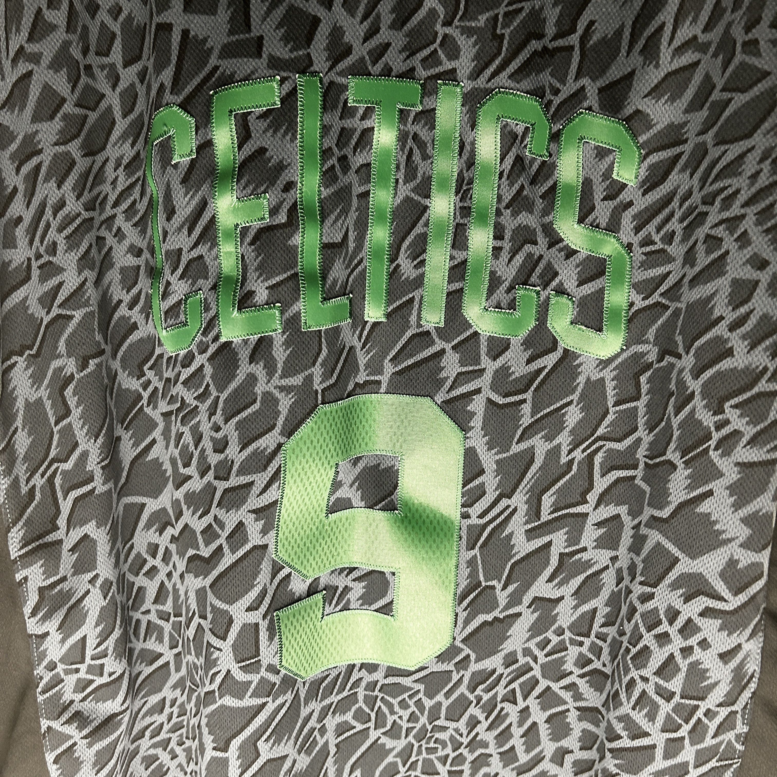 NBA NBA Adidas Boston Celtics Rajon Rondo Jersey Size US L / EU 52-54 / 3 - 3 Thumbnail