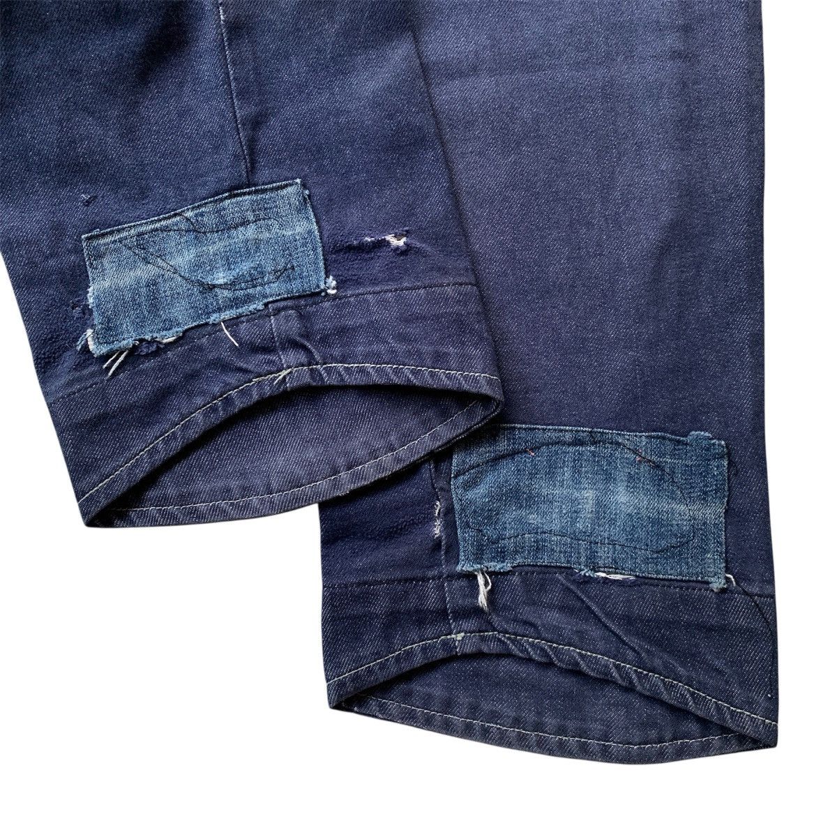 Levi's Vintage Clothing 2000s Levi’s Engineered Twisted Jeans Pants Size US 27 - 12 Thumbnail