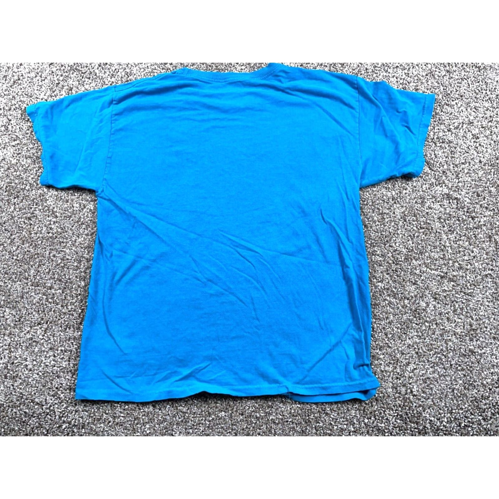 Vintage VINTAGE Y2K Retro Tribal Wings Cross Print T-Shirt Adult Medium Blue Cotton Graphic Tee 2000s Mens Size US M / EU 48-50 / 2 - 3 Thumbnail