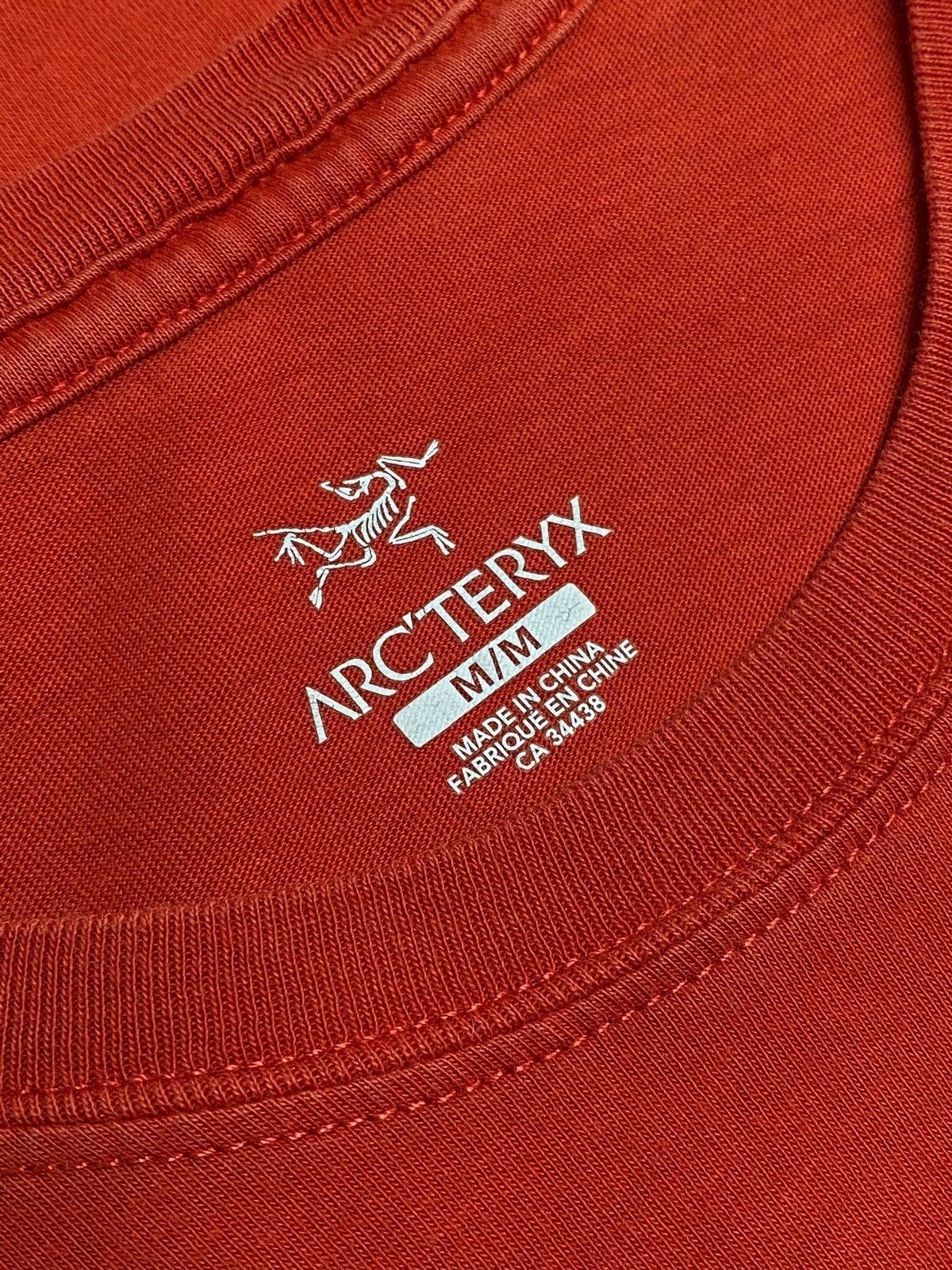 Arc'teryx 🔥 ARC’TERYX RED TEE MINIMAL LOGO TECH GORPCORE STAPLE Size US M / EU 48-50 / 2 - 10 Thumbnail