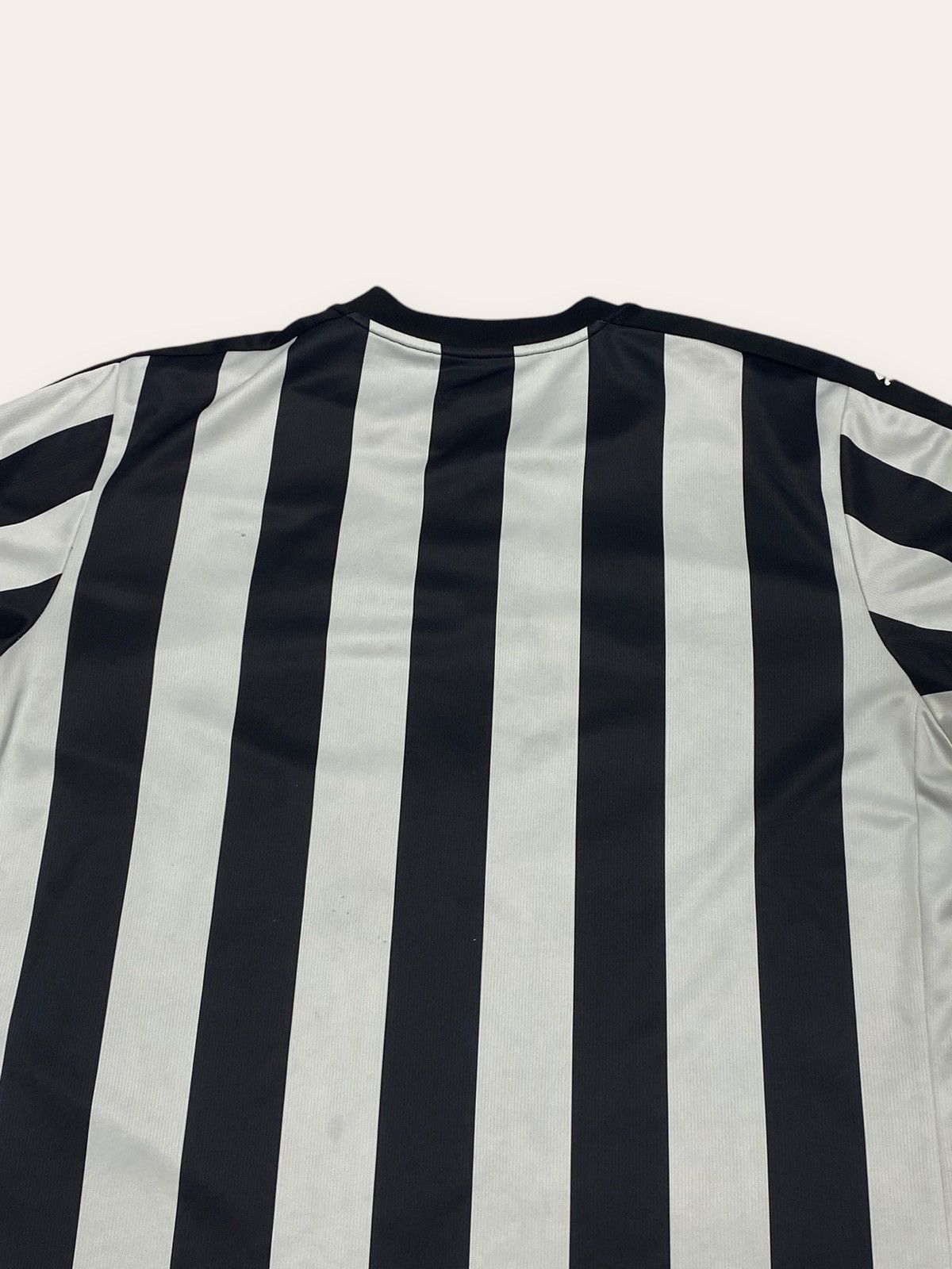 Puma Vintage PUMA NEW CASTLE UNITED Striped Football Jersey Bloke Size US XL / EU 56 / 4 - 6 Thumbnail