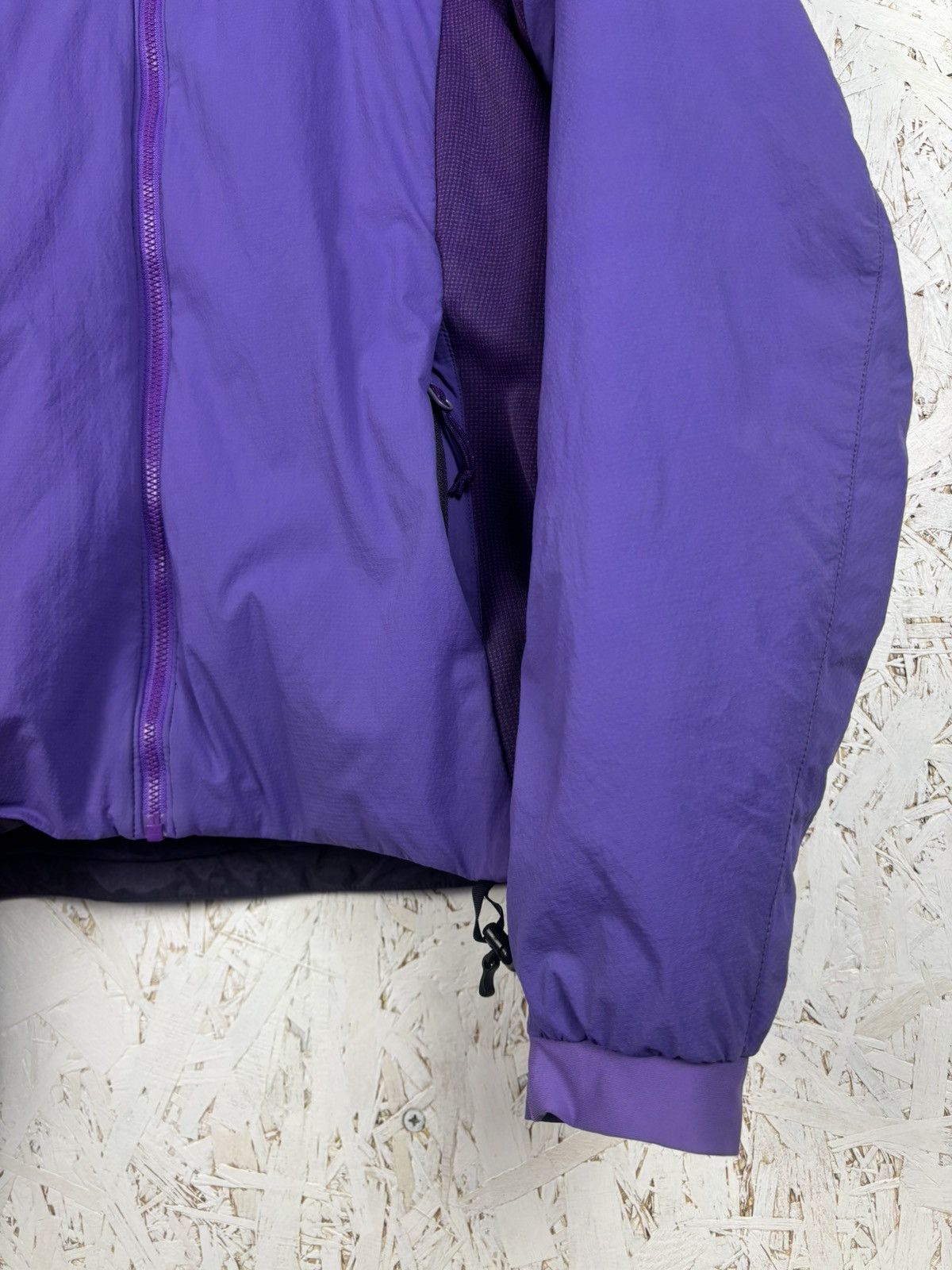 Arc'teryx Arc’Teryx Atom Lt Hoody S13 Lightweight Jacket Size M Purple Size M / US 6-8 / IT 42-44 - 4 Thumbnail