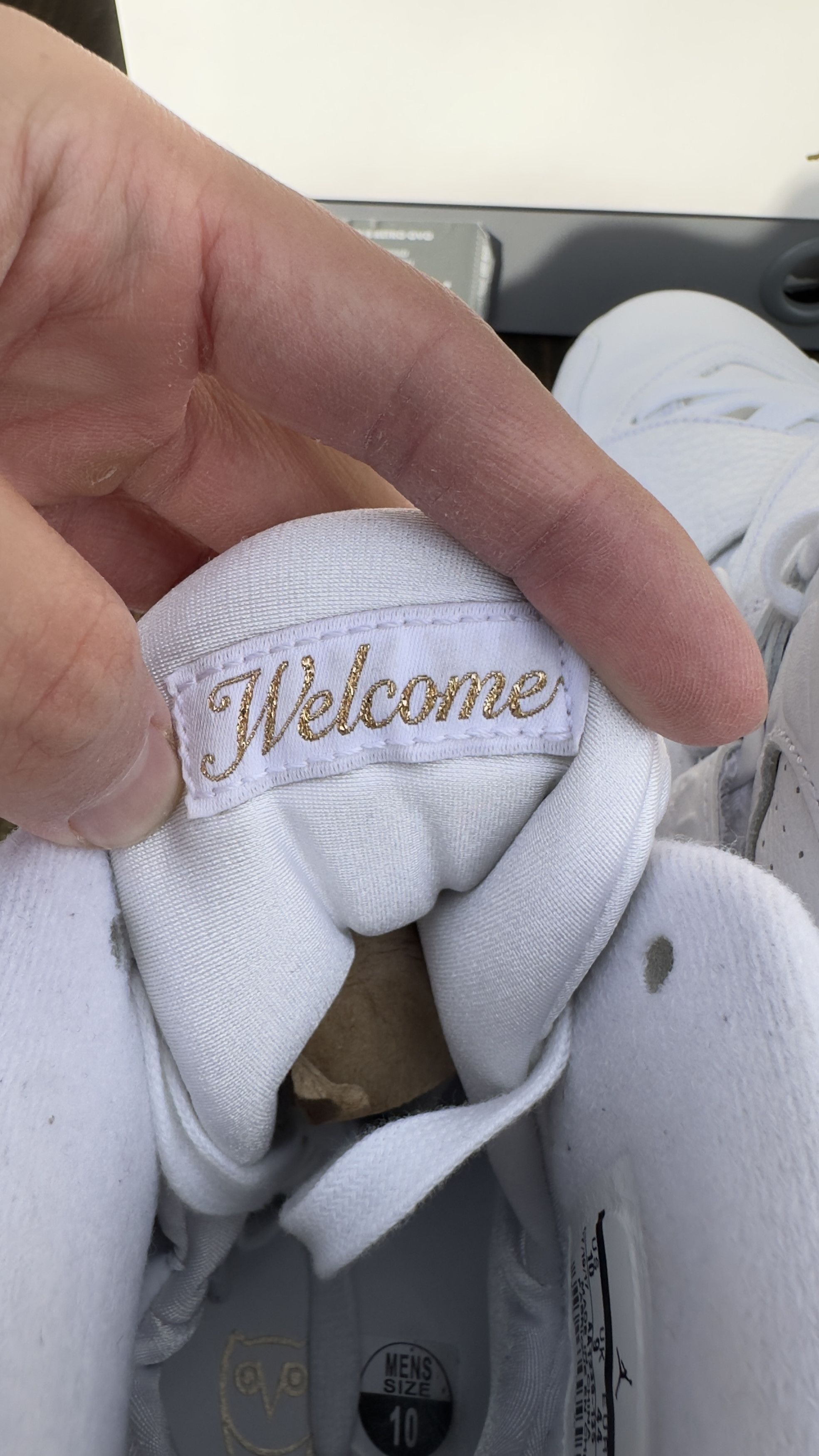 Jordan Brand × October's Very Own OVO x Jordan 8 White size 10 Size US 10 / EU 43 - 12 Thumbnail