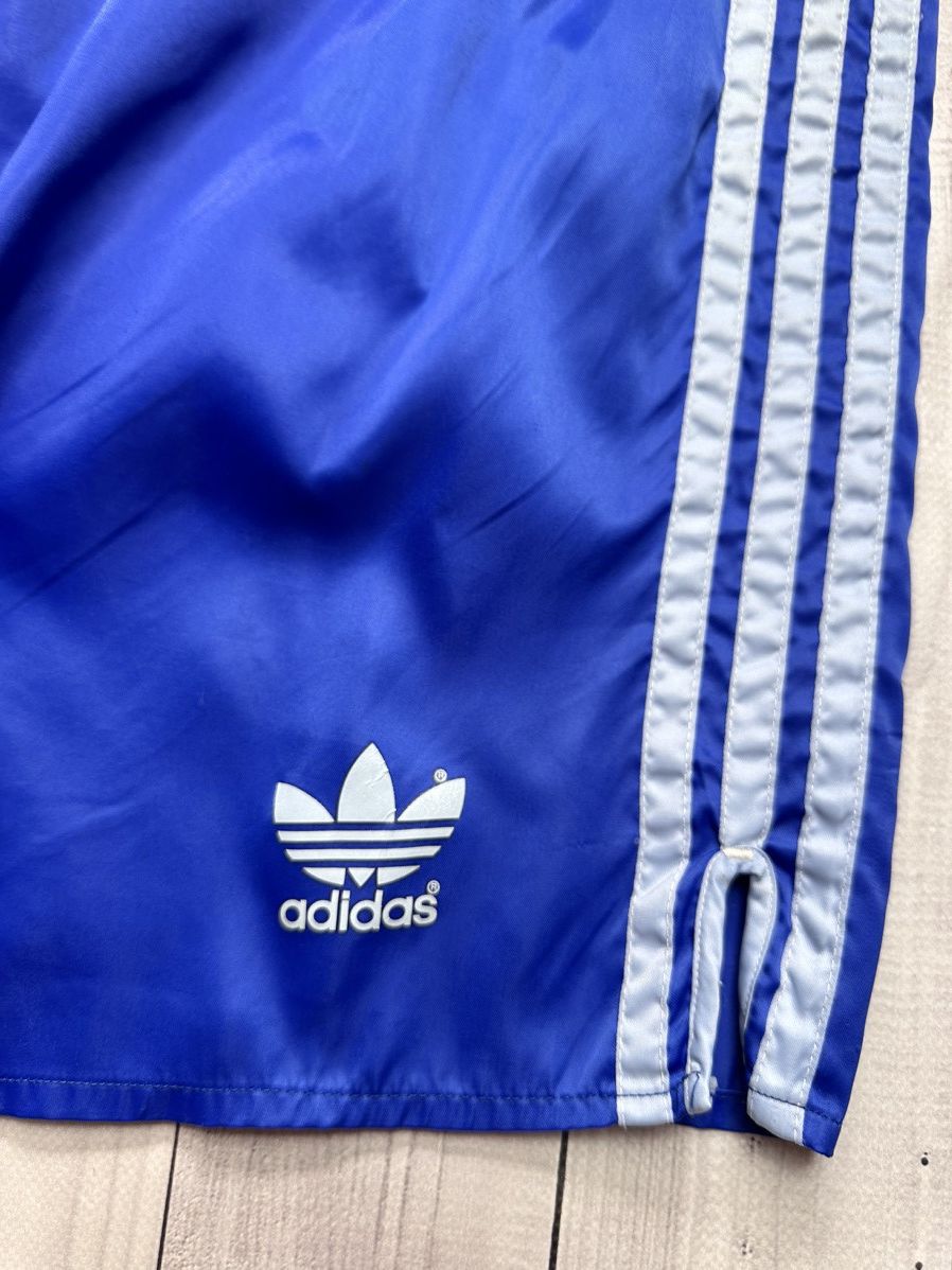 Adidas × Vintage Vintage adidas originals shorts size M logo Size US 32 / EU 48 - 2 Thumbnail