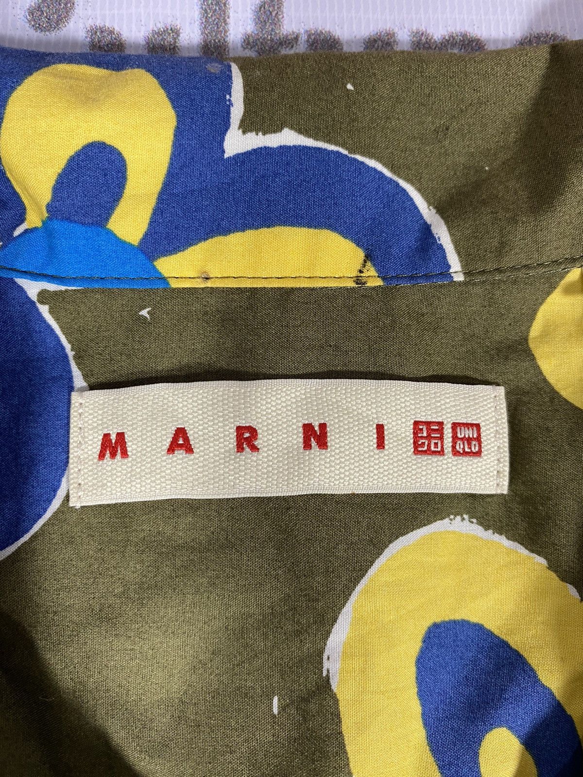 Marni × Uniqlo SS22 Marni x Uniqlo Open Collar Button ups Size US L / EU 52-54 / 3 - 9 Thumbnail