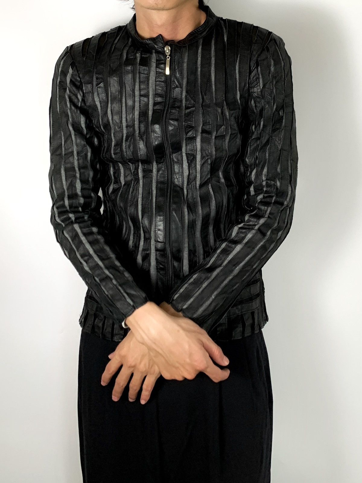 Le Grande Bleu (L.G.B.) 80/90s leather hybrid fishnet jackets Size S / US 4 / IT 40 - 15 Thumbnail