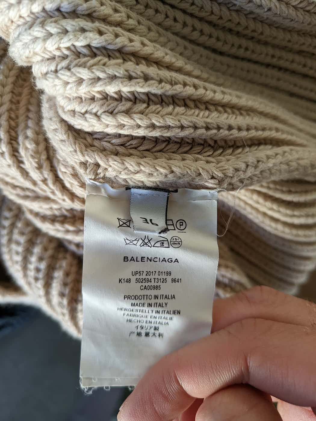 Balenciaga Balenciaga FW17 Oversized Turtleneck Knitwear Size US L / EU 52-54 / 3 - 3 Thumbnail
