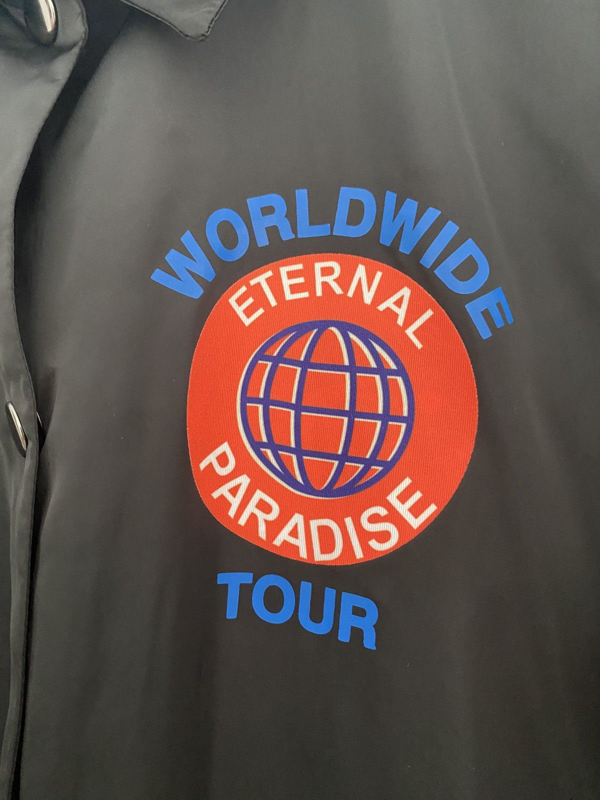 Forever 21 Worldwide Tour Size US M / EU 48-50 / 2 - 2 Thumbnail