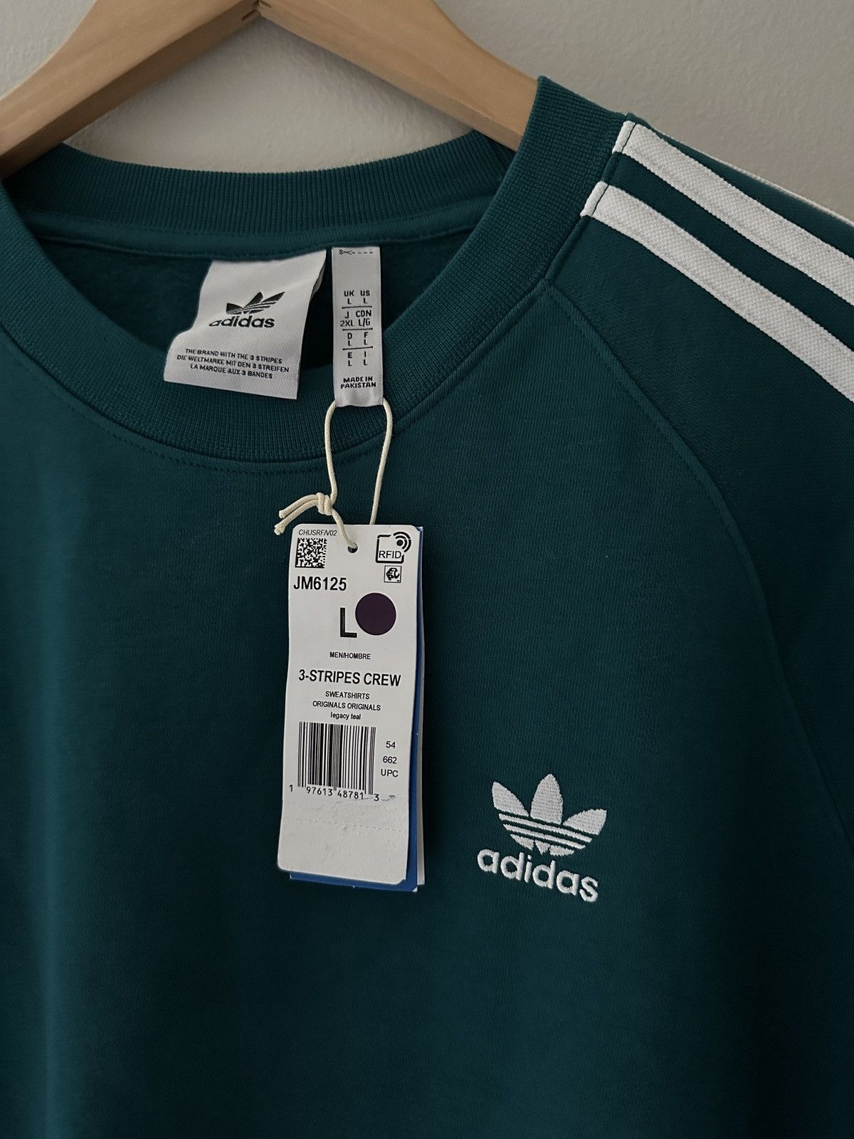 Adidas Adidas Three Stripes Vintage Style Crewneck Sweatshirt Size US L / EU 52-54 / 3 - 2 Thumbnail