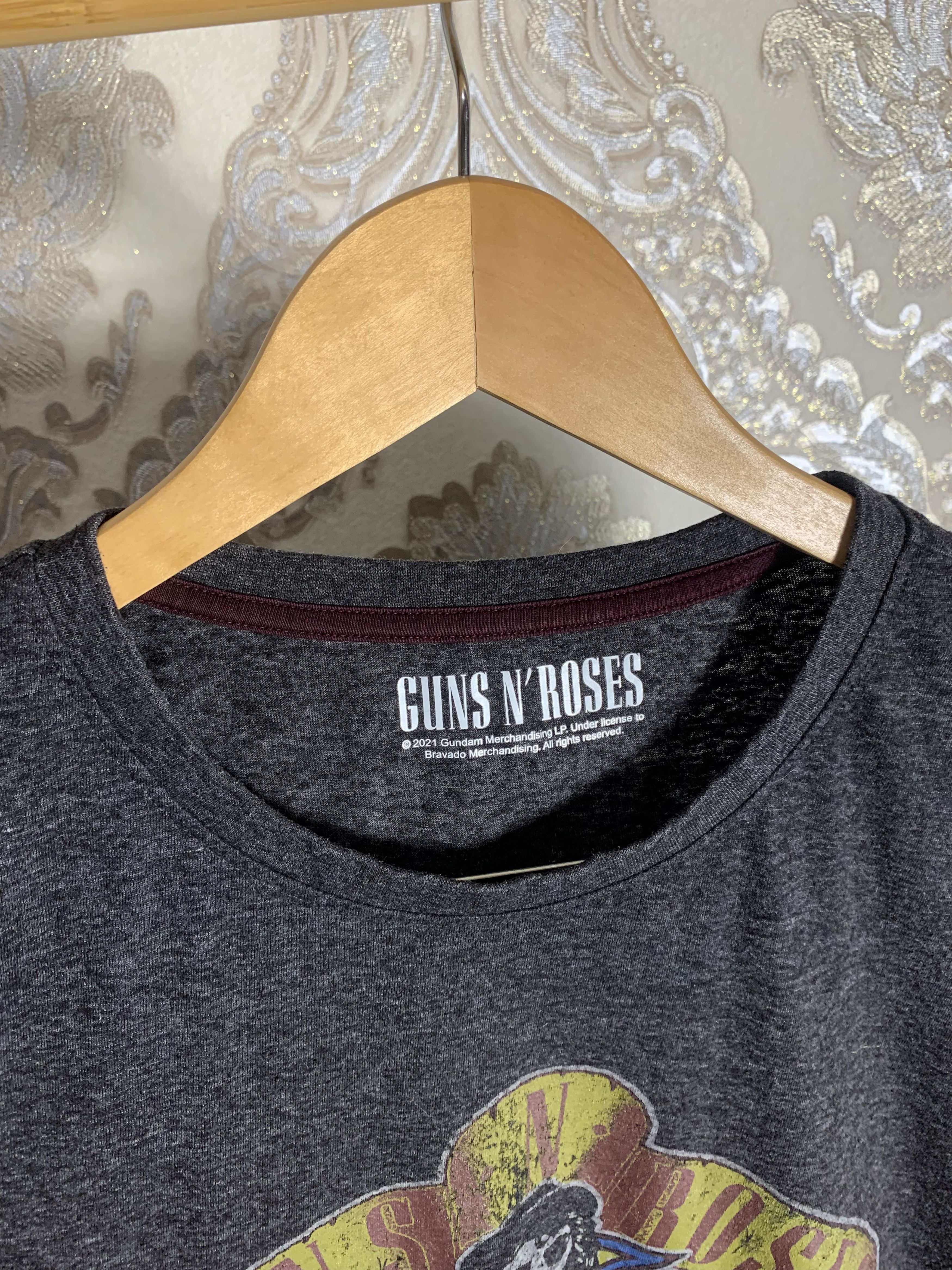 Band Tees VINTAGE GUNS N ROSES WORLD TOUR ROCK T-SHIRT METAL RETRO 90s Size US XXL / EU 58 / 5 - 3 Thumbnail