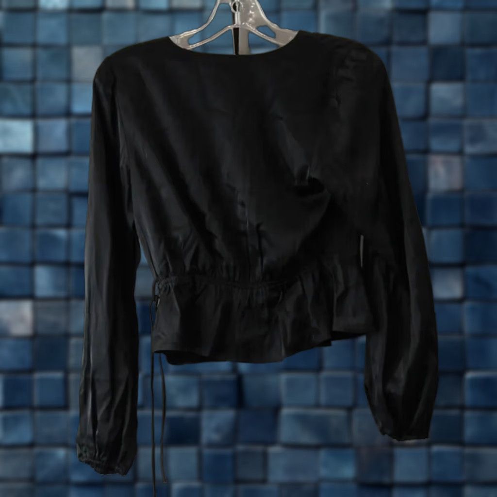 Abercrombie & Fitch VINTAGE Abercrombie & Fitch Black Satin Surplice Blouse XS Womens Designer Shirt Size XS / US 0-2 / IT 36-38 - 1 Thumbnail