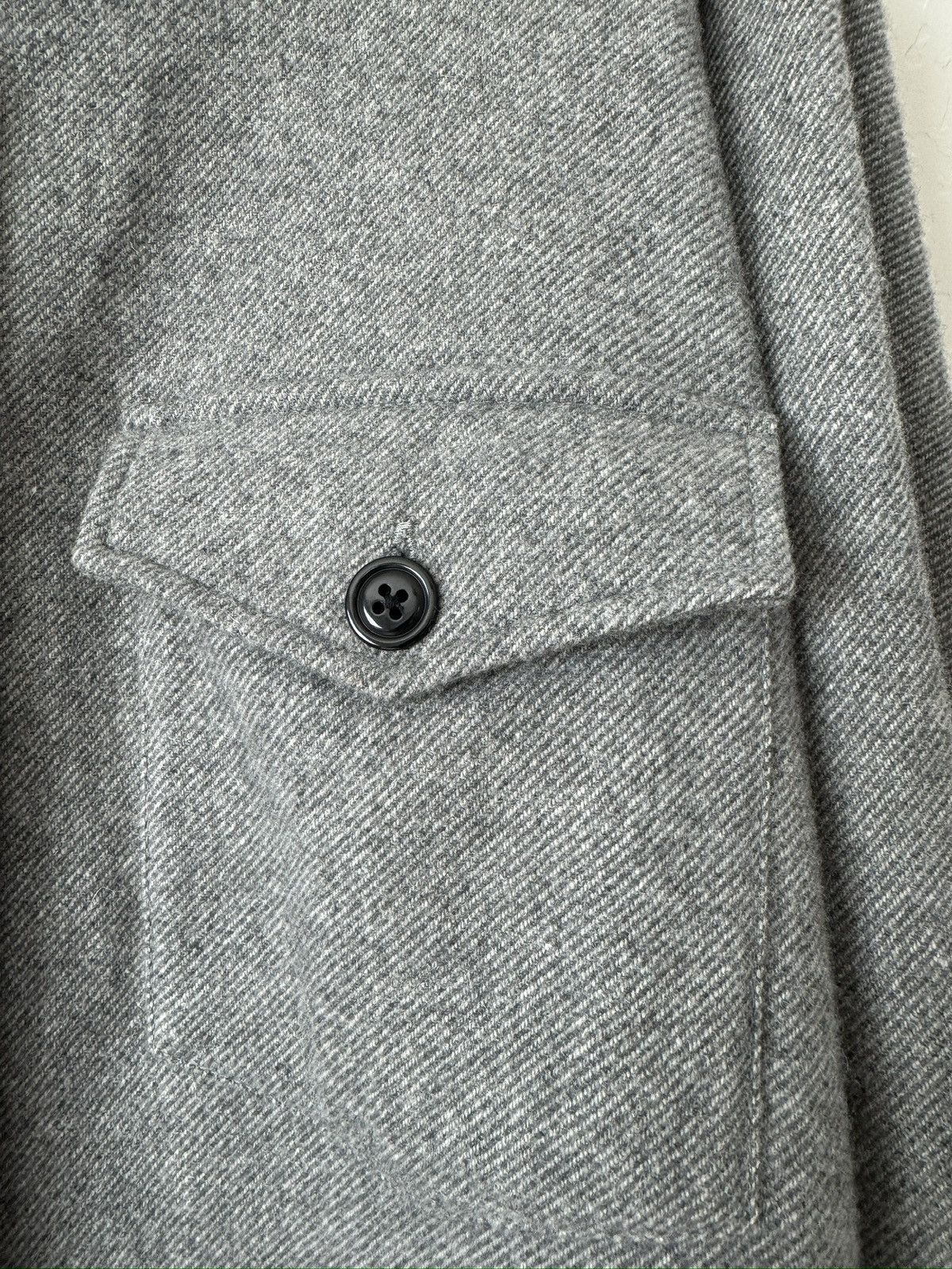 Private White V.C. × Todd Snyder $998 Todd Snyder x Woolrich Black Label Grey Cashmere Shirt Size US XL / EU 56 / 4 - 4 Thumbnail