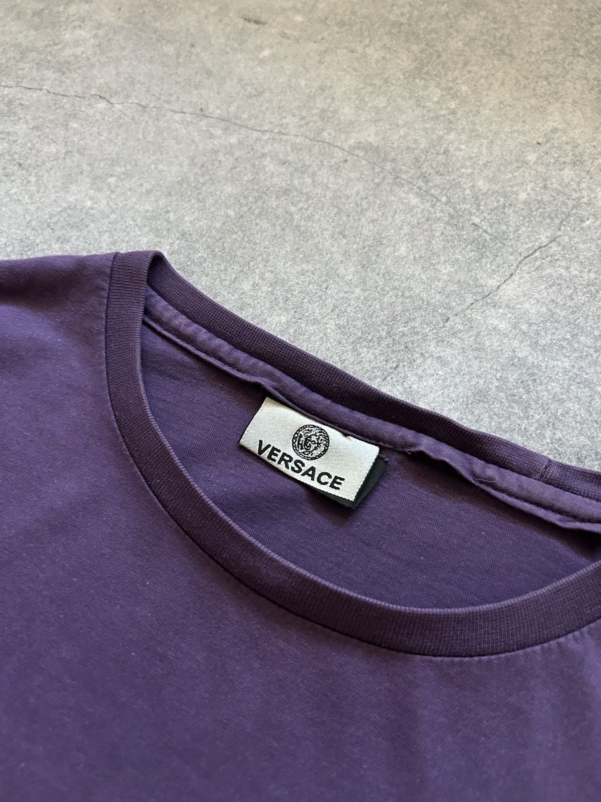 Versace × Vintage Vintage Versace Big logo purple shirt mens y2k Size US M / EU 48-50 / 2 - 4 Thumbnail