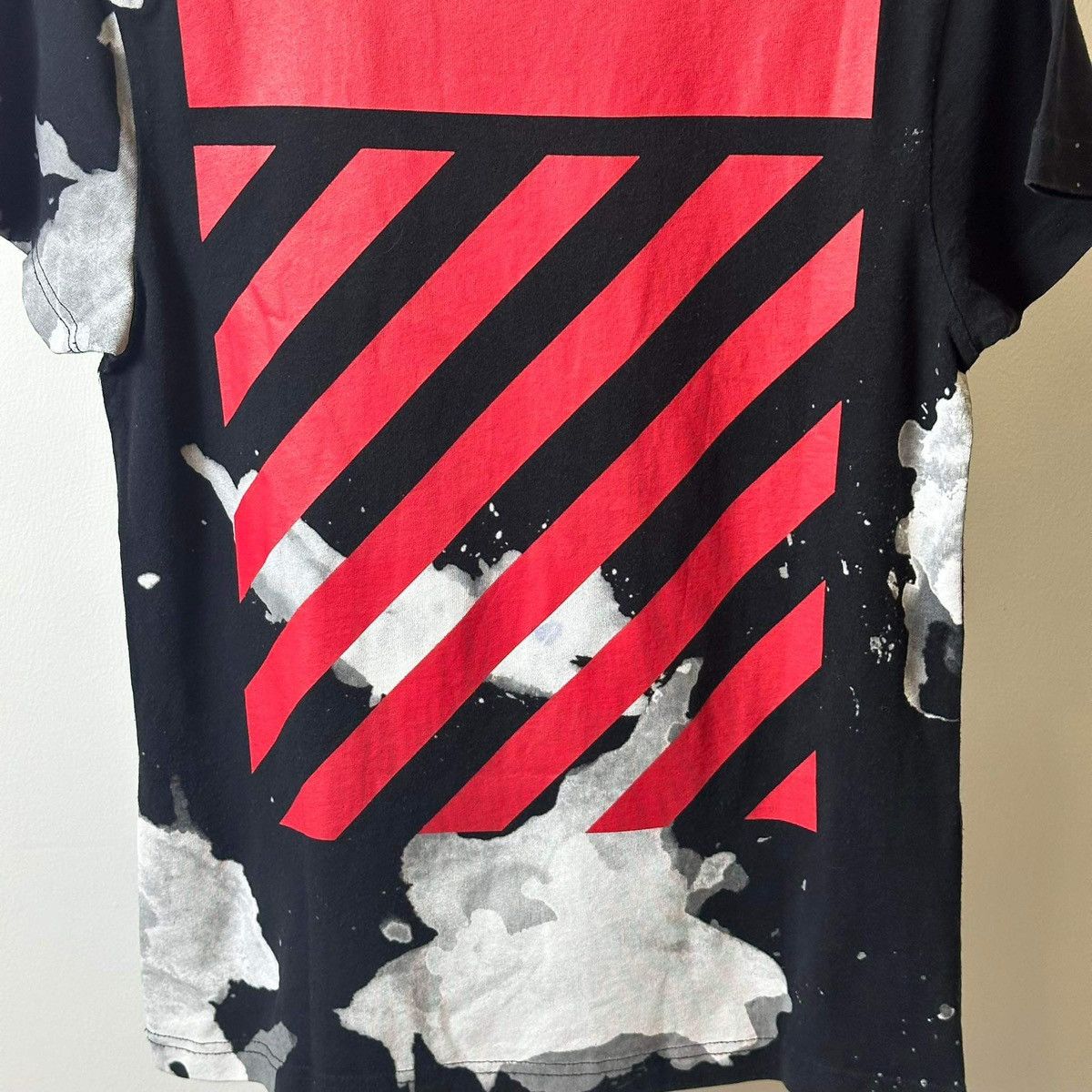 Hypebeast × Off-White OFF WHITE LIQUID T SHIRT Size US XXS / EU 40 - 4 Thumbnail