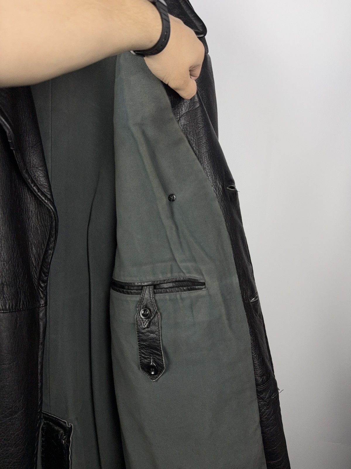 Japanese Brand RARE Avant Garde 90s Opium Archive Heavy Leather Trench Coat Size US L / EU 52-54 / 3 - 10 Thumbnail