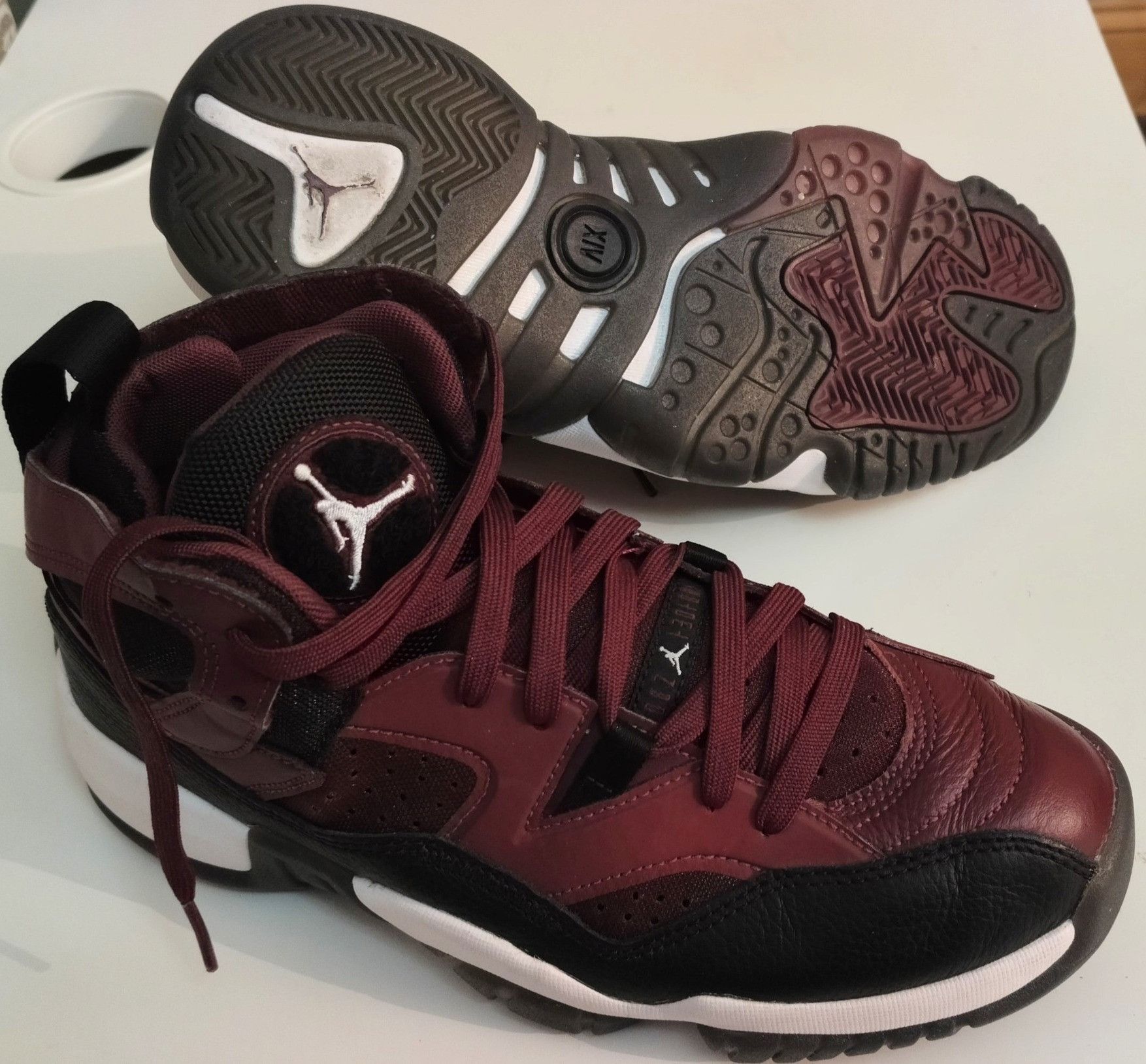 Nike Nike Jordan Two Trey UK 5.5 | Burgundy/Black Size US 8 / EU 41 - 4 Thumbnail