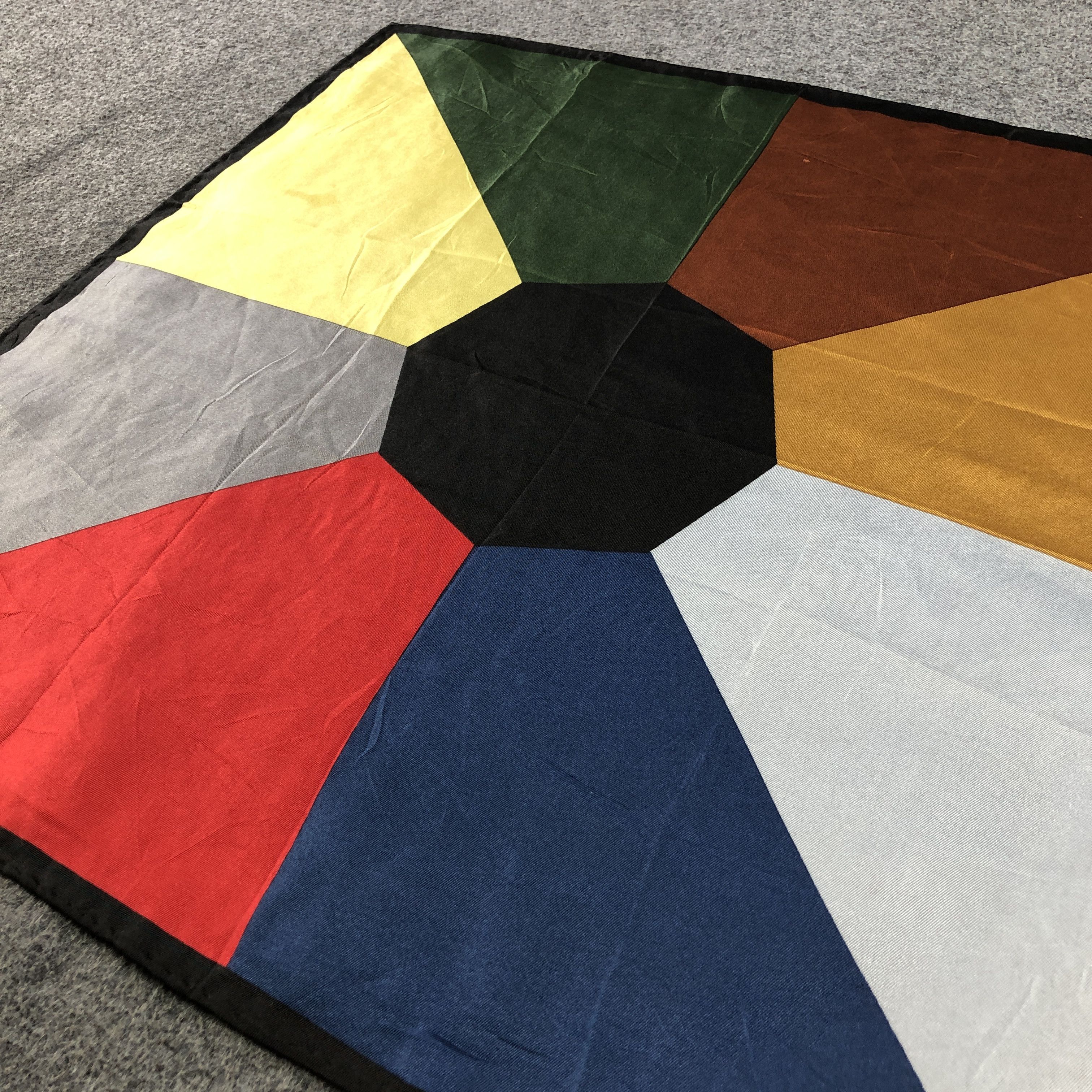 Vintage Abstract Silk Handkerchief Neckerchief Bandana H2389 Size ONE SIZE - 2 Thumbnail