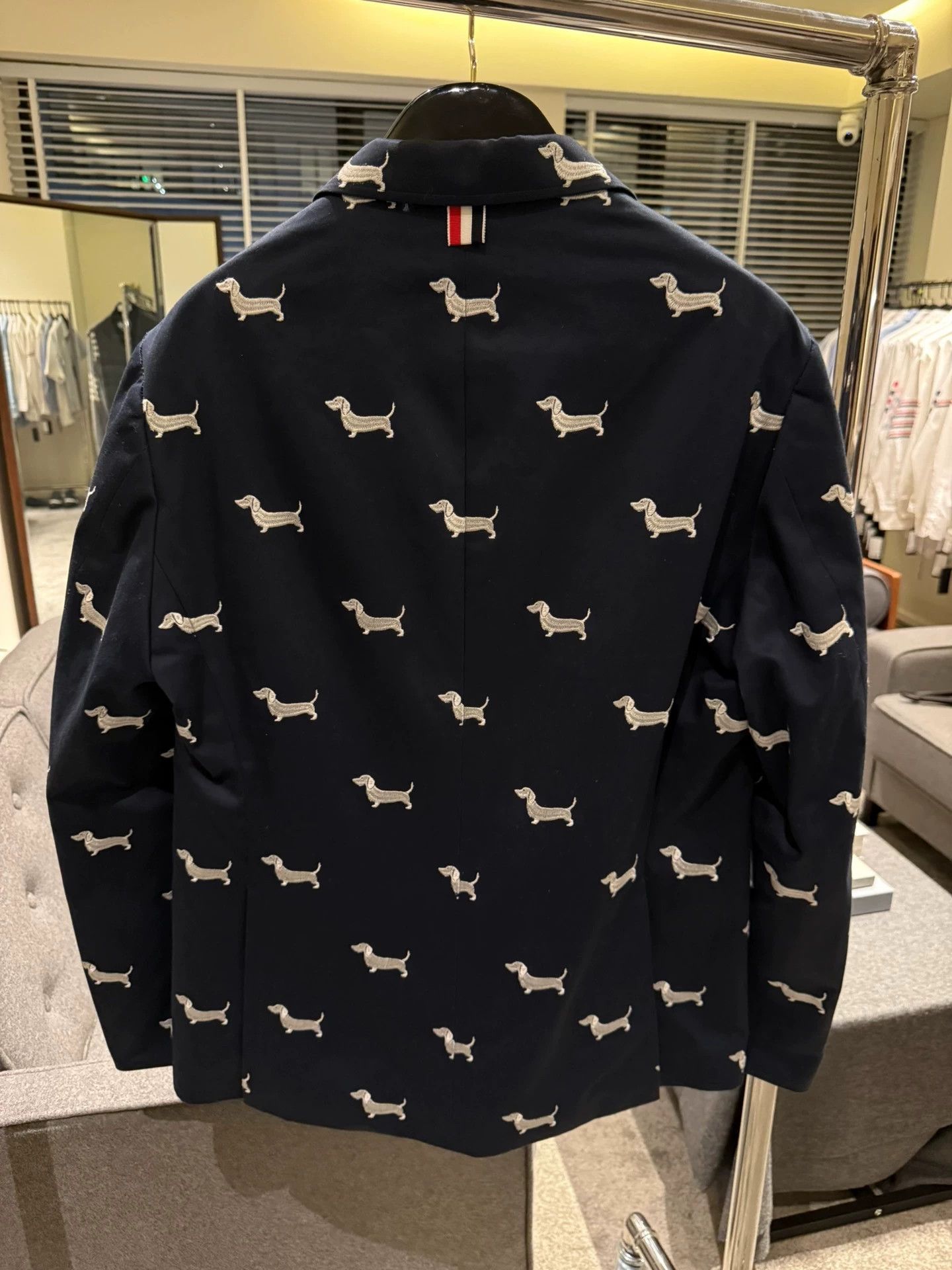 Thom Browne Thom Browne Rare Dog Embroidery Navy Blazer Size 3 New Size US L / EU 52-54 / 3 - 2 Thumbnail