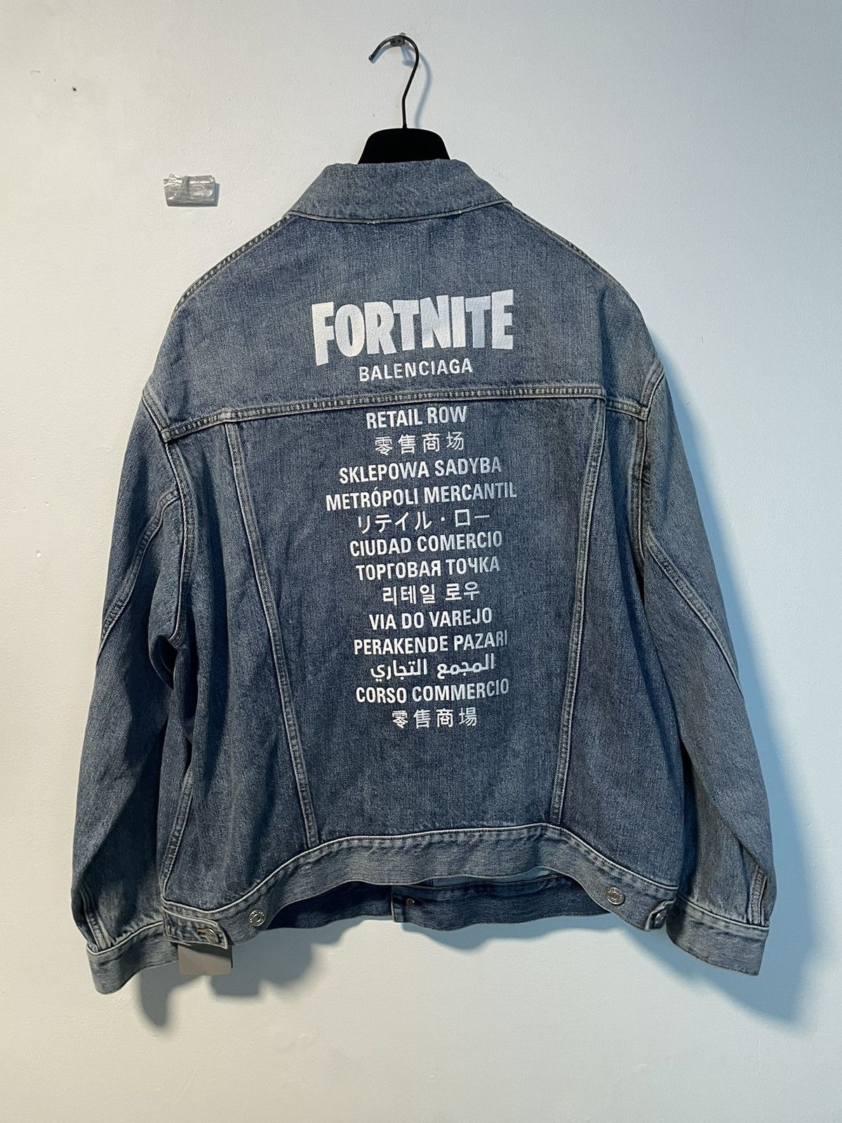 【VIPセール!】Balenciaga FORTNITE ロゴ デニムジャケット Balenciaga Balenciaga X Fortnite denim jacket | Grailed