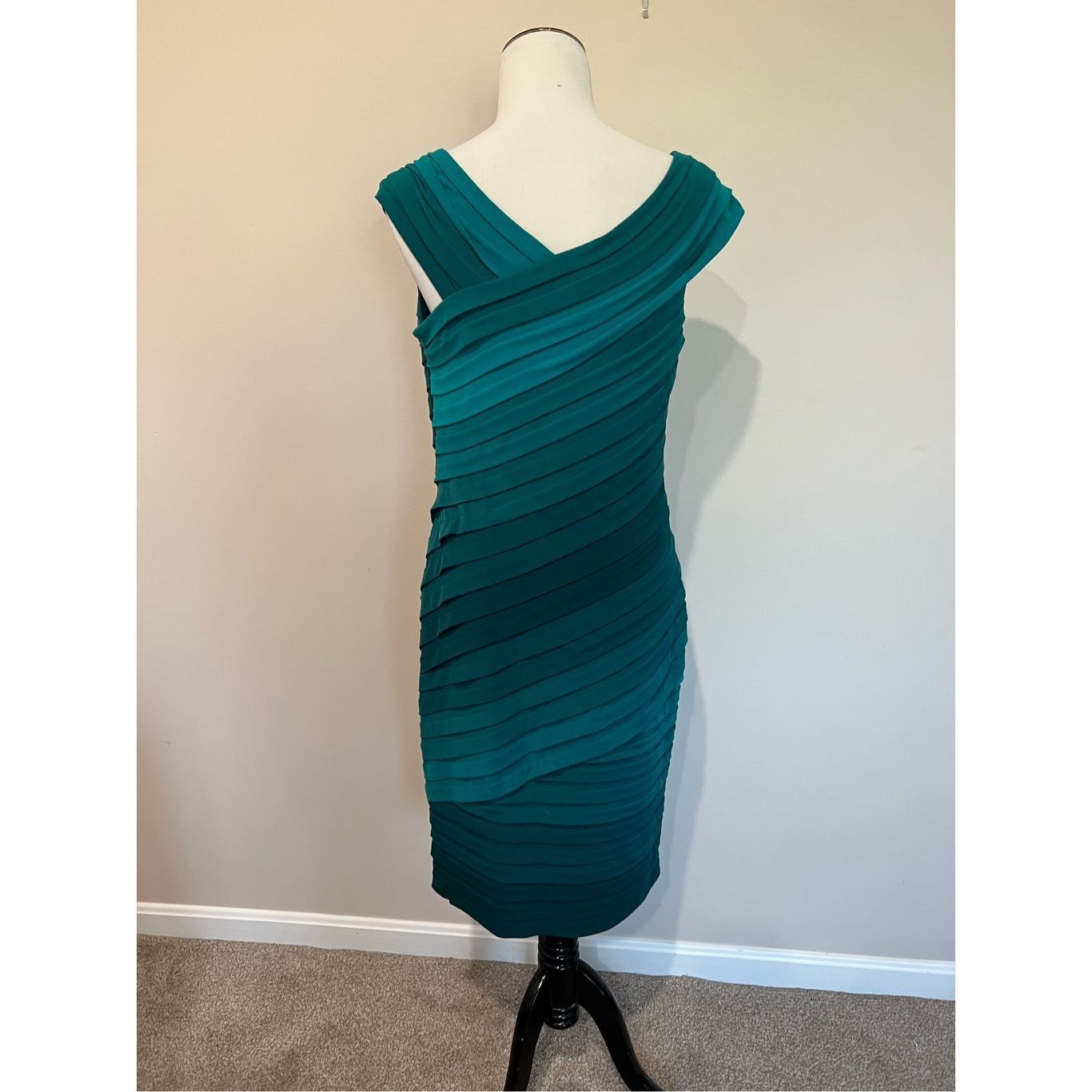 Tadashi Shoji Tadashi Collection dress size L Size L / US 10 / IT 46 - 3 Thumbnail