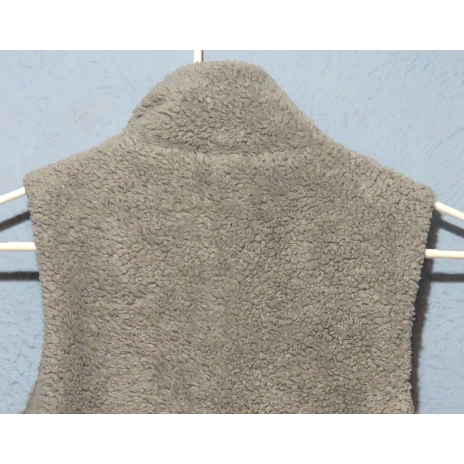 Patagonia Patagonia Vest Women S Gray Sherpa Fleece Full Zip Outdoor Mid-Length Sleeveless Casual Winter Fall Spring Durable Regular Size S / US 4 / IT 40 - 8 Thumbnail