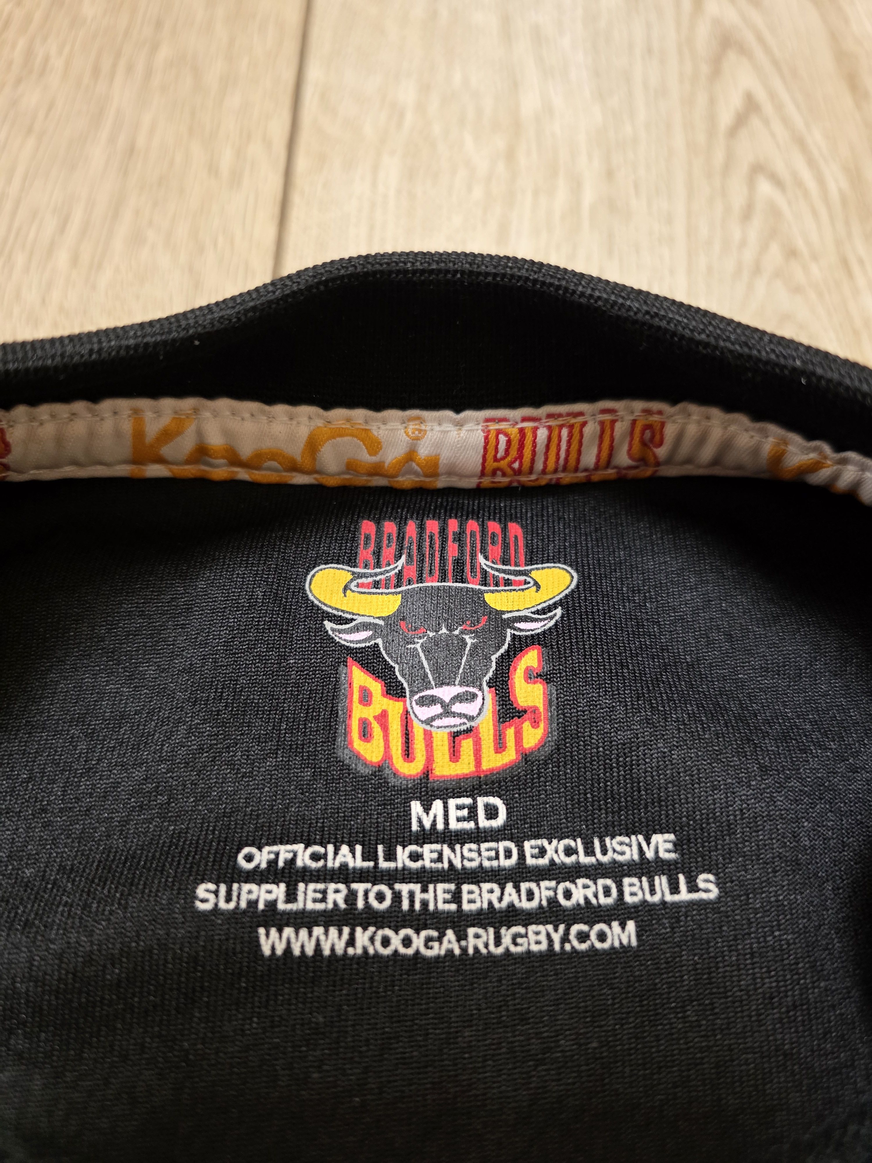 Vintage BRADFORD BULLS VINTAGE RUGBY JERSEY ENGLAND RUGBY UNION Size US M / EU 48-50 / 2 - 5 Thumbnail