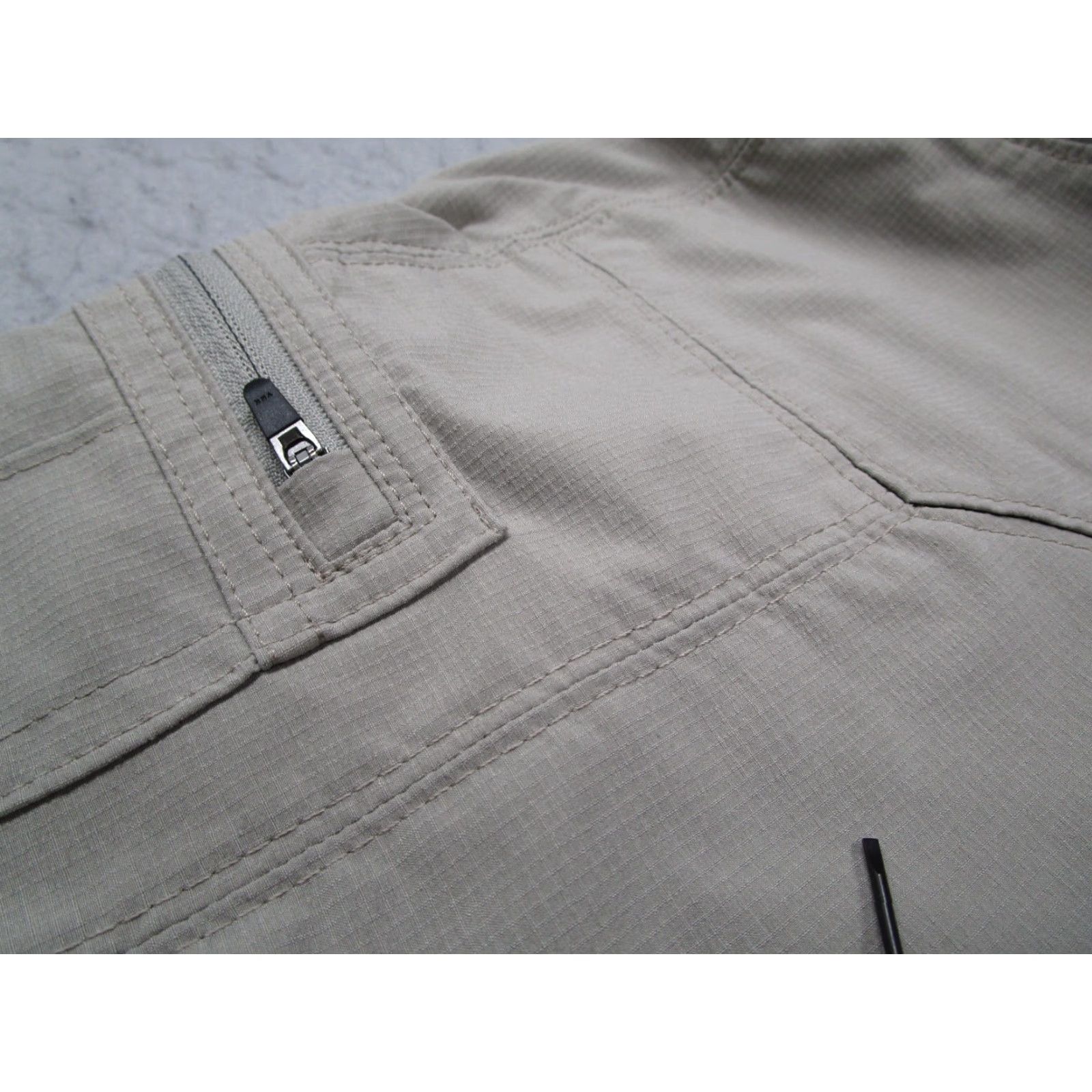 Vintage KUHL Womens Gray SKINNY HORIZN Pants - polyester Chino 6 Regular Adult Womens 30x30 Gray Bohemian Outdoor Travel Workwear Pockets Lightweight Stretch Size 28" / US 6 / IT 42 - 6 Thumbnail