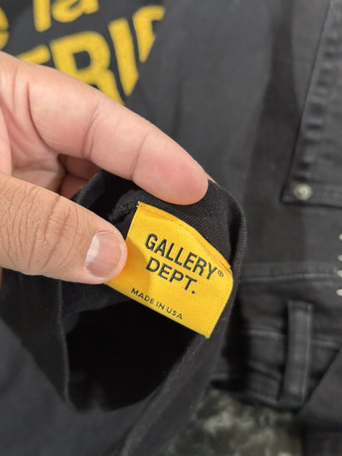 Gallery Dept. Gallery Dept. De La Galerie Classic French Logo Shirt Size S Size US S / EU 44-46 / 1 - 9 Thumbnail