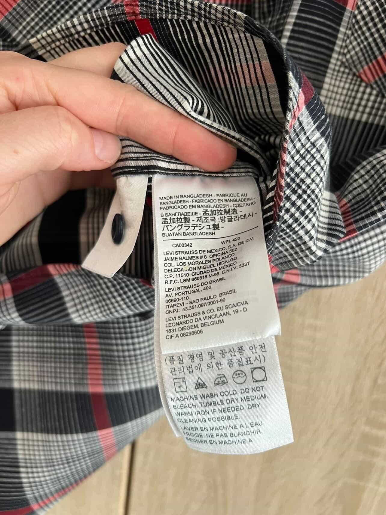 Levi's Levi's button up shirt 💥 🔥 Size US M / EU 48-50 / 2 - 4 Thumbnail