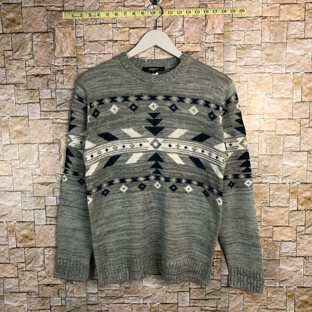 Vintage Boost Grey navajo art design sweatshirt Knitwear #A257 Size US S / EU 44-46 / 1 - 1 Thumbnail
