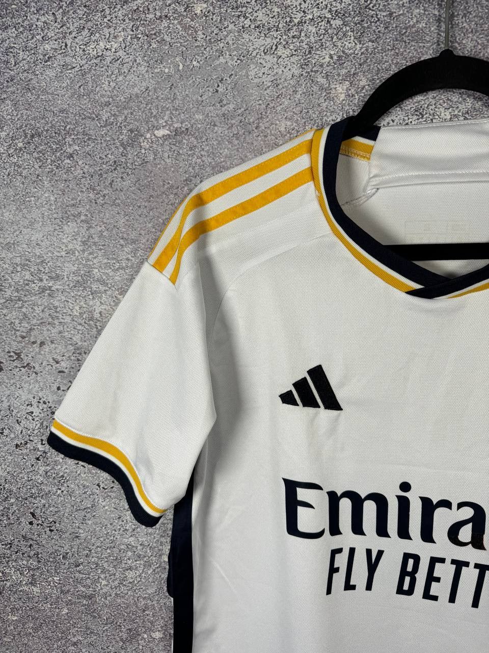 Vintage BELLINGHAM Real Madrid 2023/24 Fan Soccer Jersey Small Size US S / EU 44-46 / 1 - 4 Thumbnail