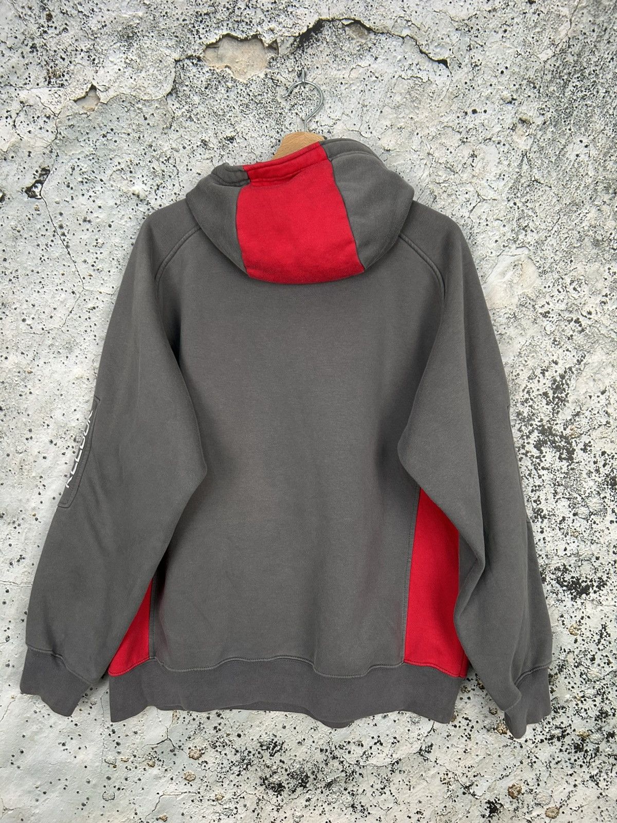 Reebok Vintage Reebok Baggy Basketball Hoodie Rap 2pac Boxy Skate Size US L / EU 52-54 / 3 - 5 Thumbnail