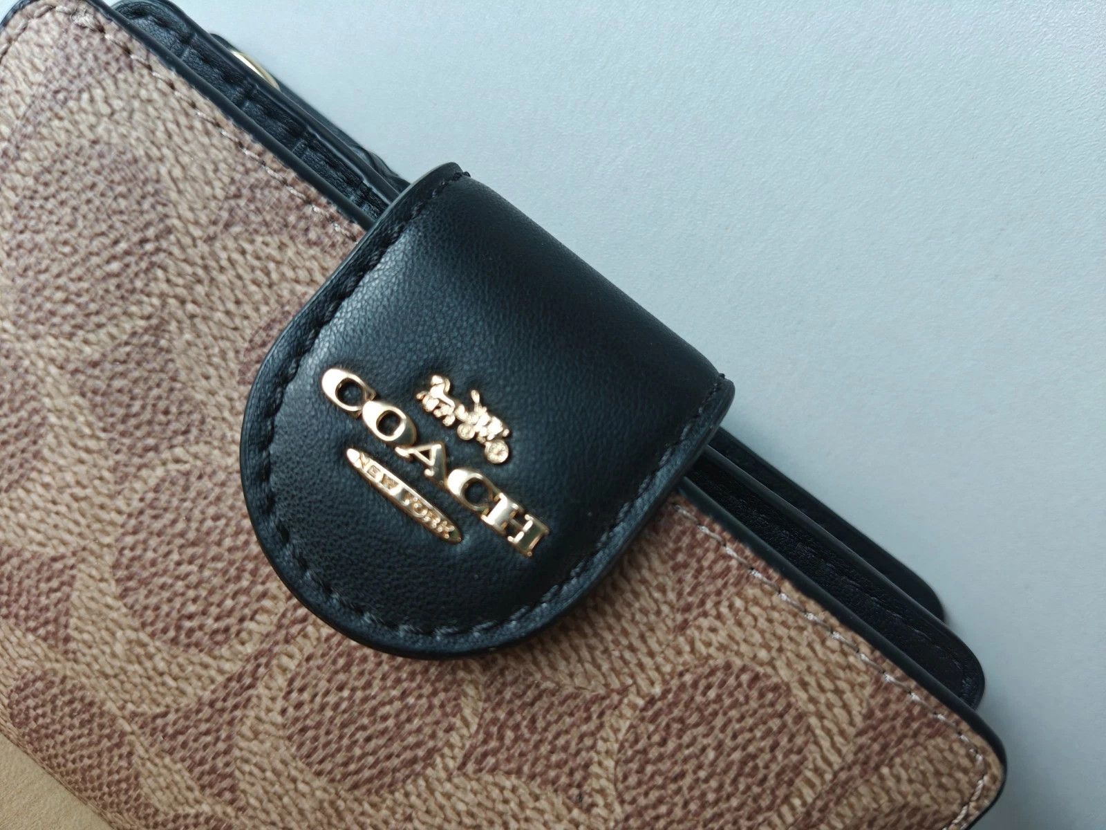 Coach Coach Medium Corner Zip Wallet In Signature T/1008 Size ONE SIZE - 2 Thumbnail