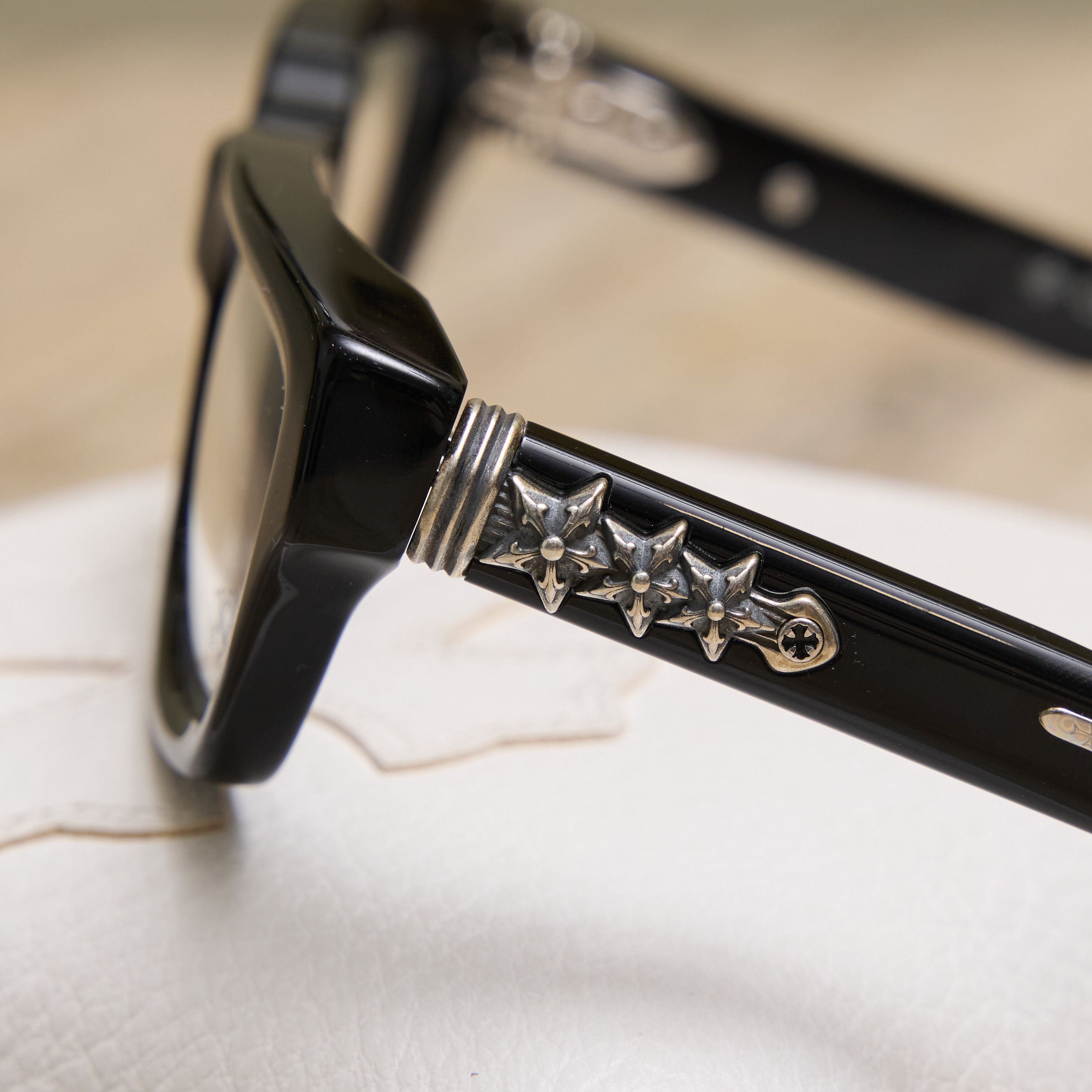 Chrome Hearts CHROME HEARTS ASSTRAORDINAIRE BLACK Size ONE SIZE - 2 Thumbnail