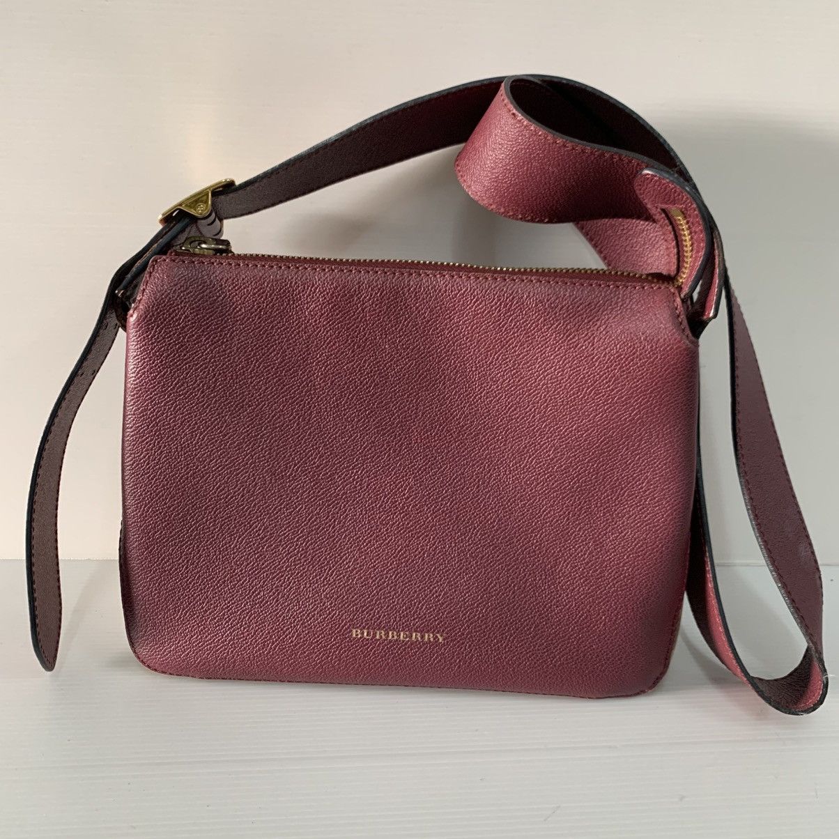 Burberry Burberry Leather Slingbag Size ONE SIZE - 4 Thumbnail