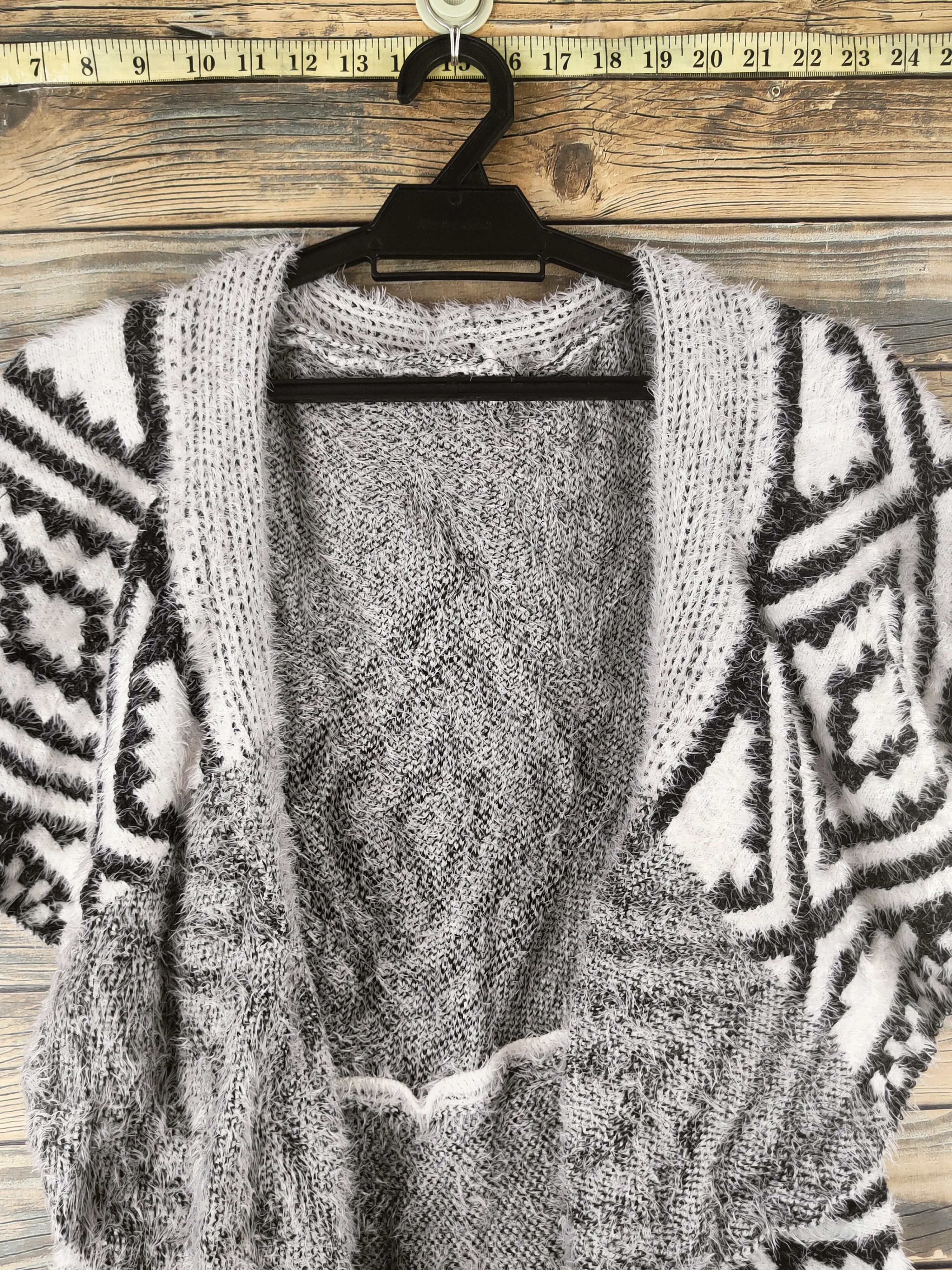 Japanese Brand DL Kanaho navajo Black White Fur Mohair Knitwear #46-508 Size S / US 4 / IT 40 - 2 Thumbnail