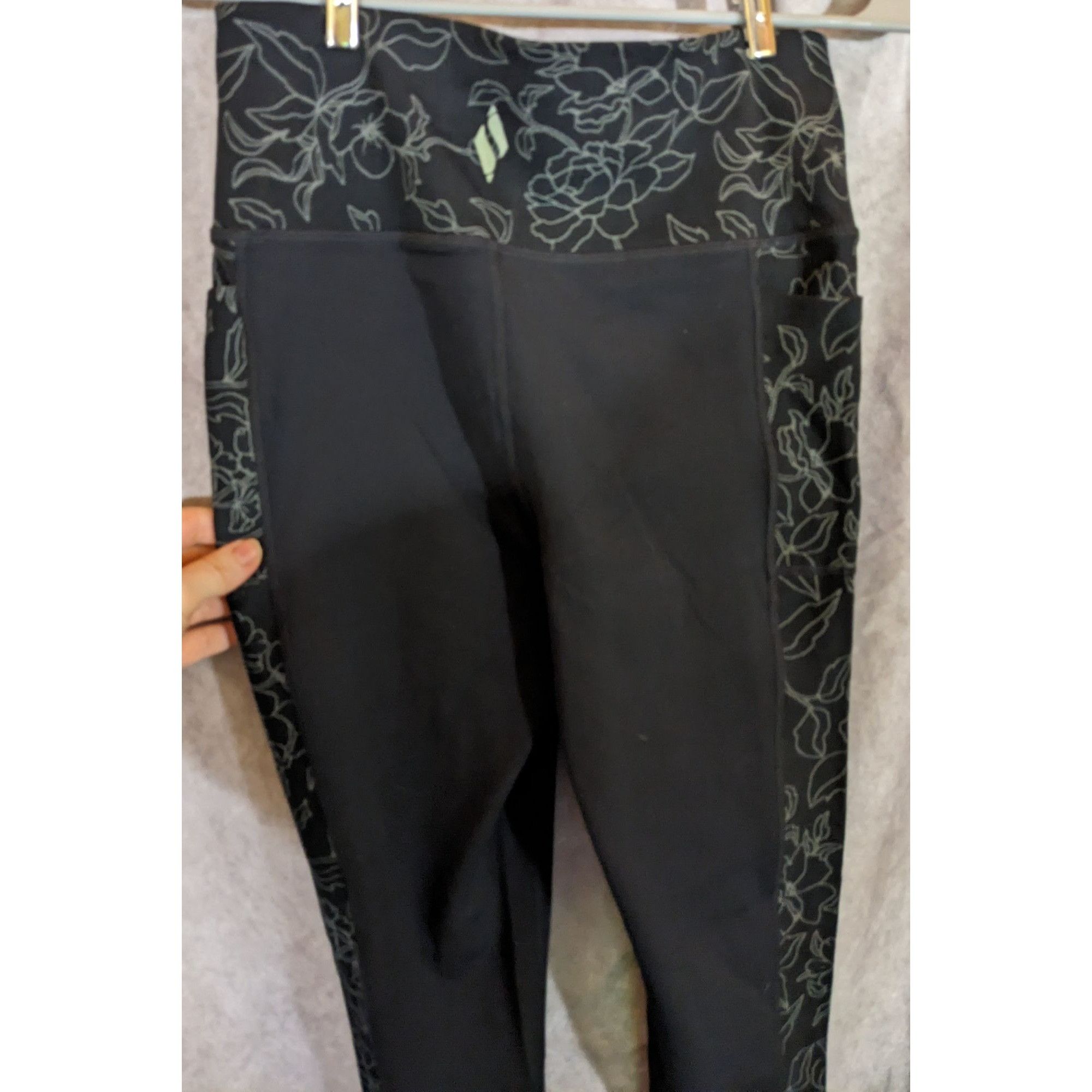 SKECHERS Skechers Black Floral Print High Waist Leggings Size M Size 27" / US 4 / IT 40 - 2 Thumbnail